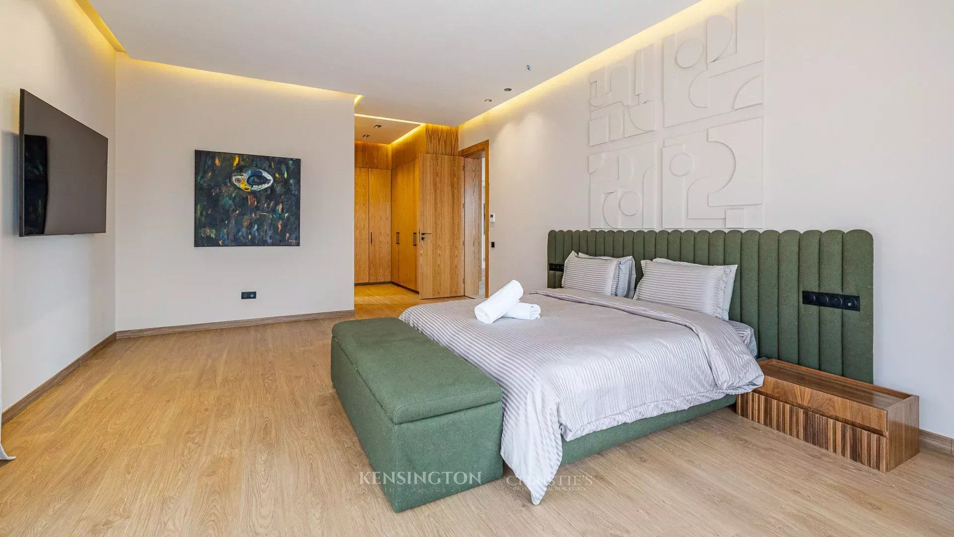 4 Bedroom Villa/Townhouse's Image 24