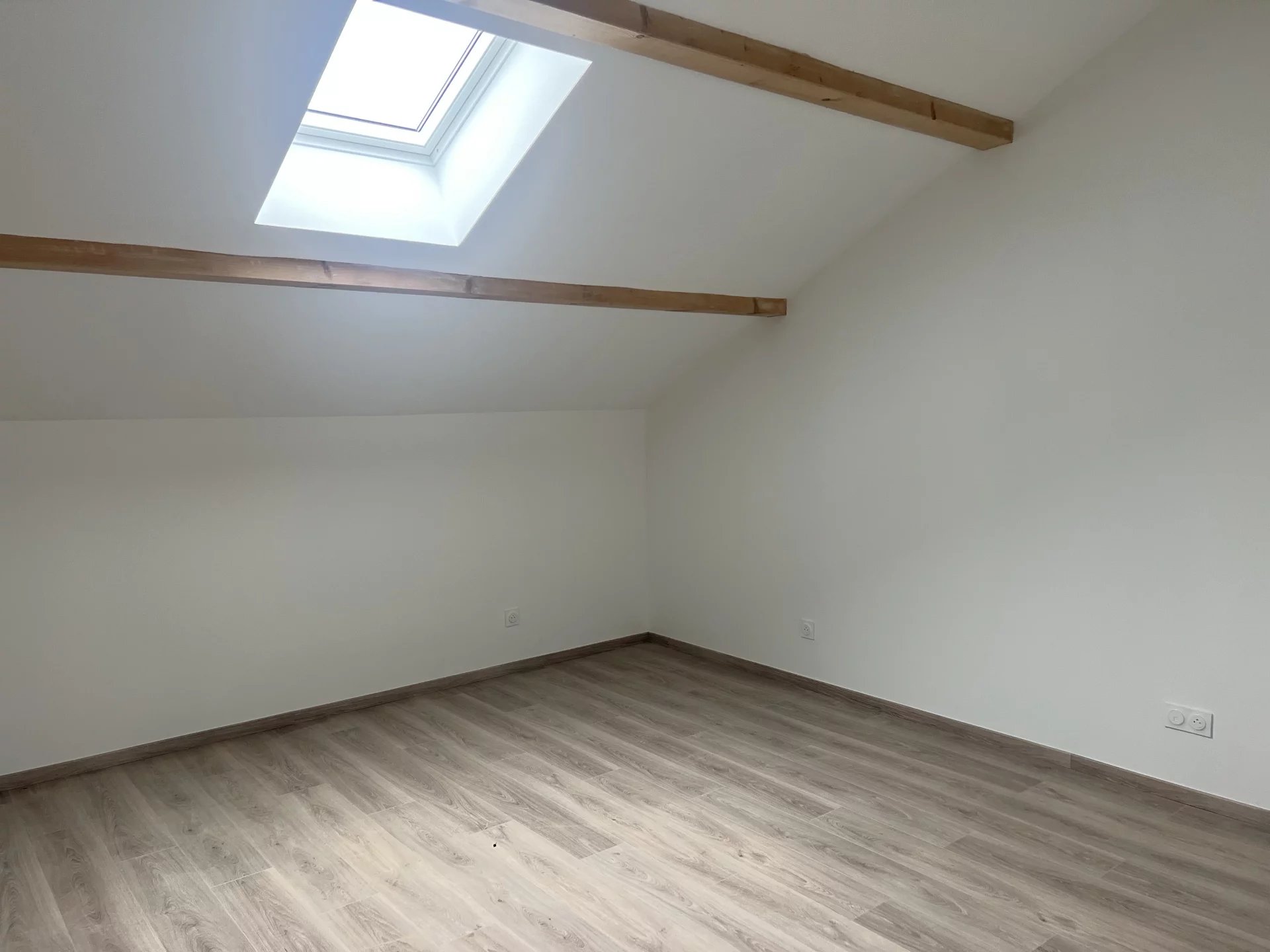 Sale House Saint-Romans