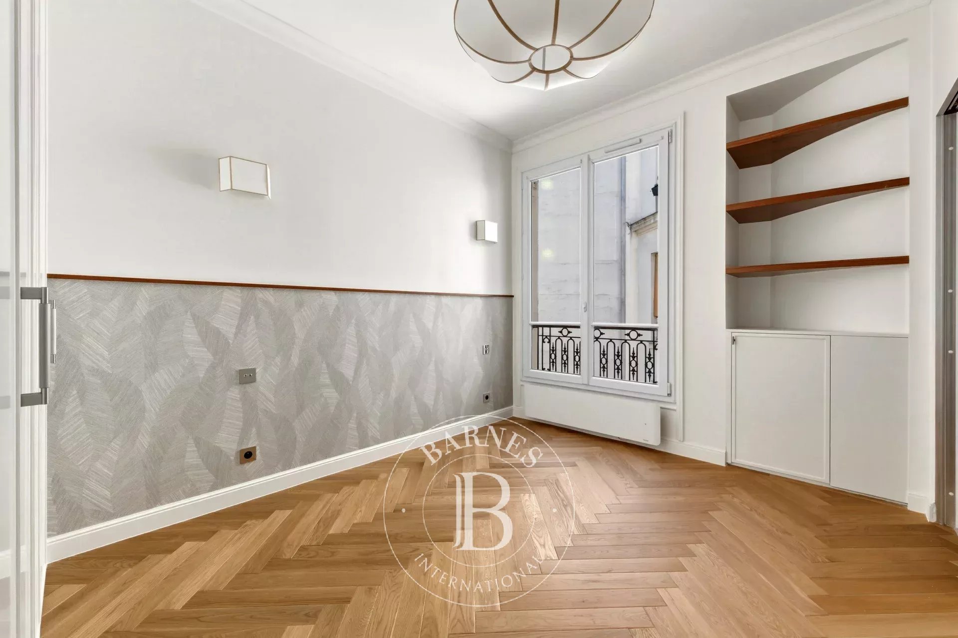 Paris  - Apartment 3 Bedrooms - picture 12