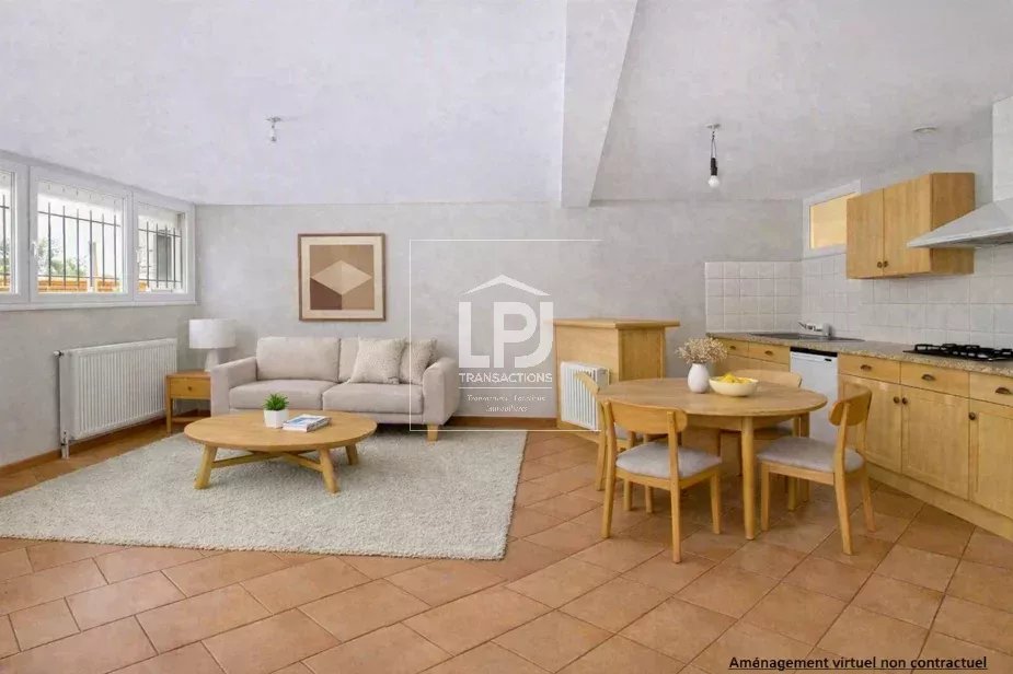 Appartement T2 bis de 90 m², calme absolu à quelques pas du centre-ville, grand garage