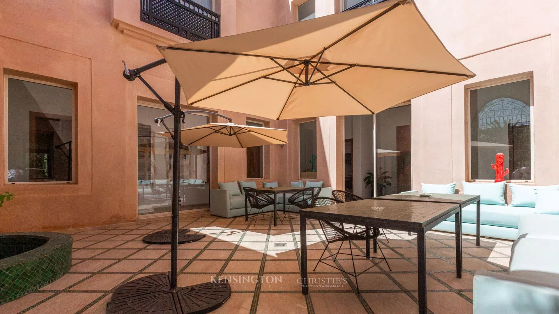 5 Bedroom Villa/Townhouse's Image 14