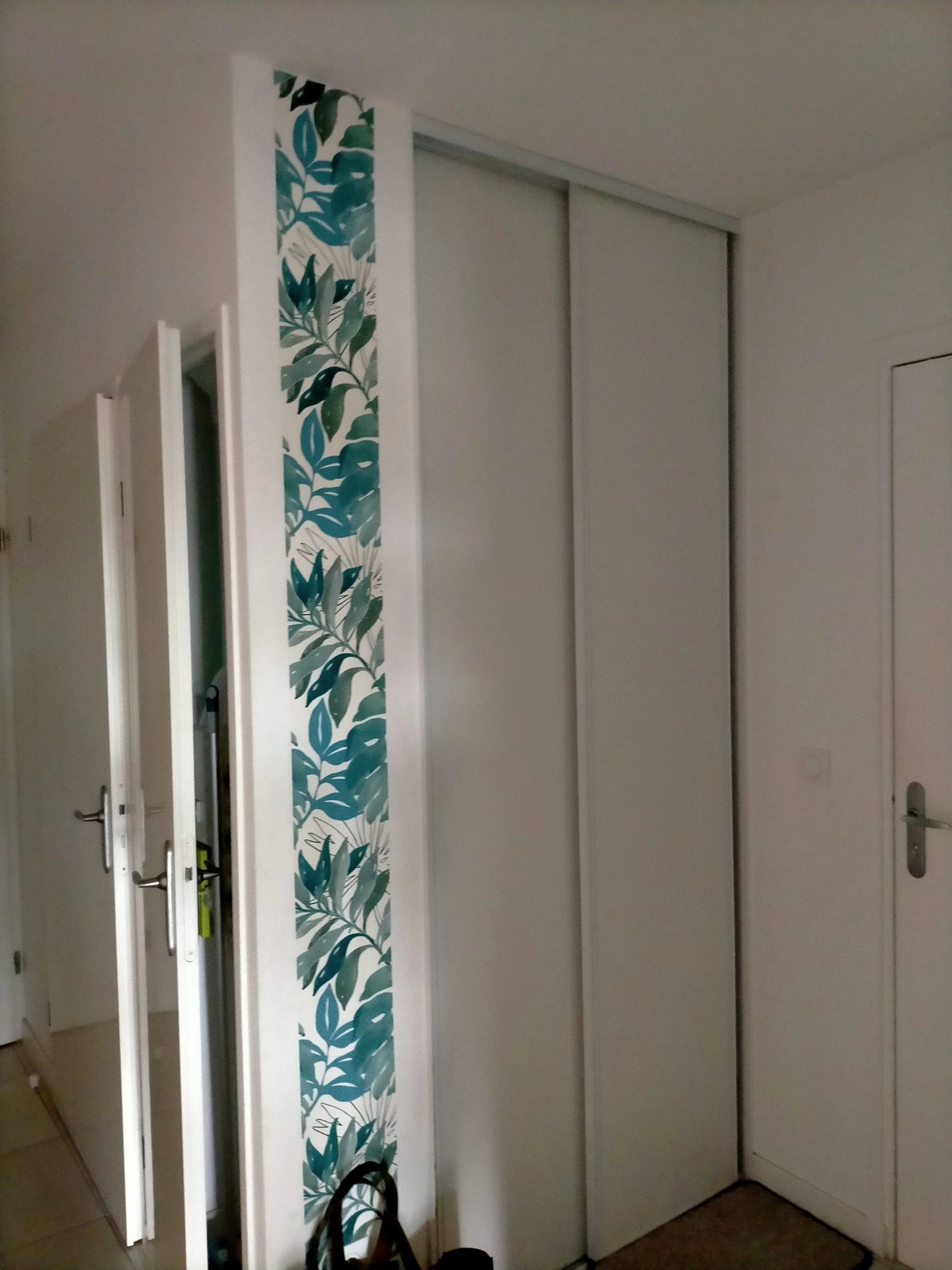 4798267 Location Lentilly