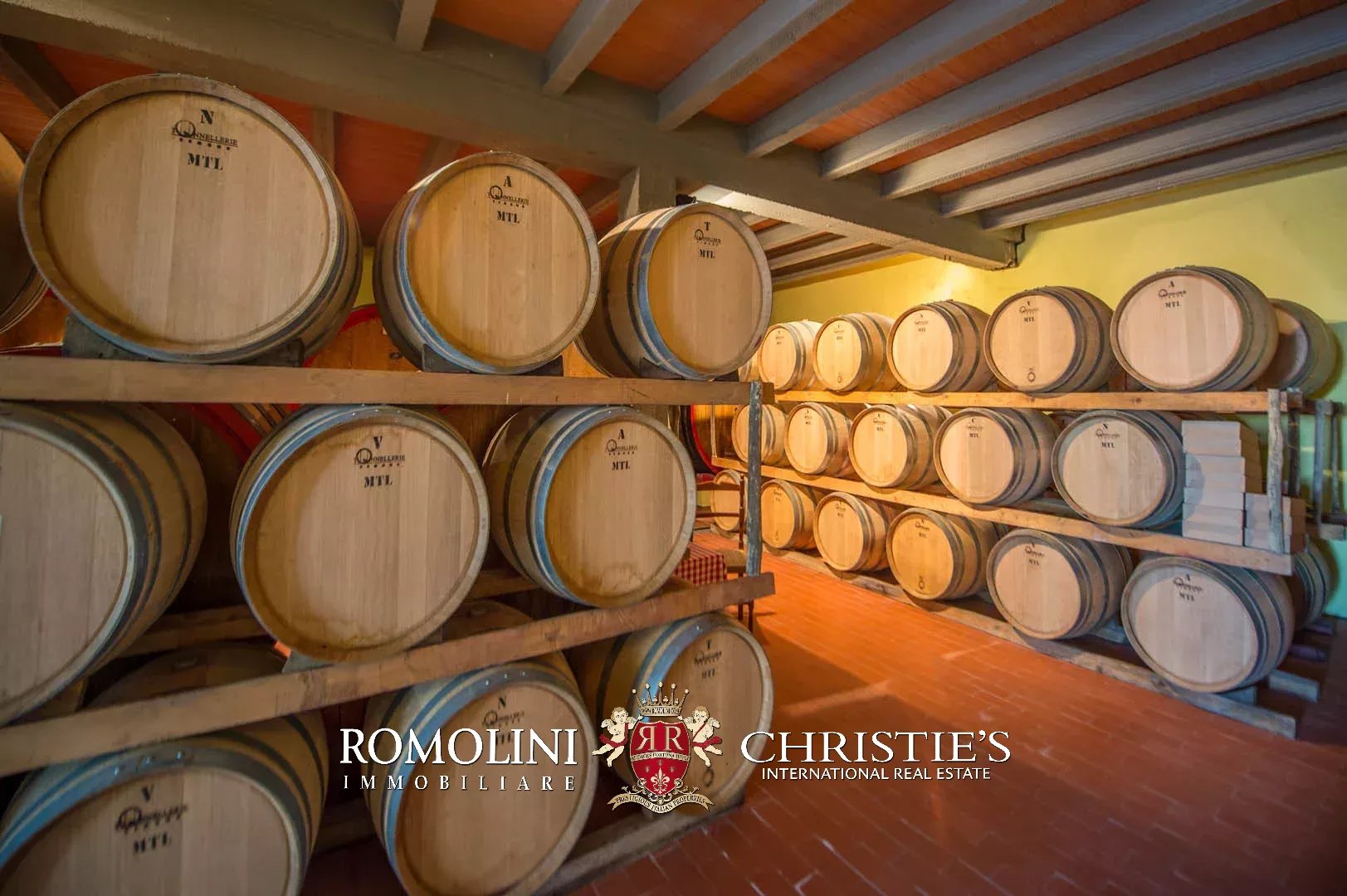 4 Bedroom Vineyard's Image 20