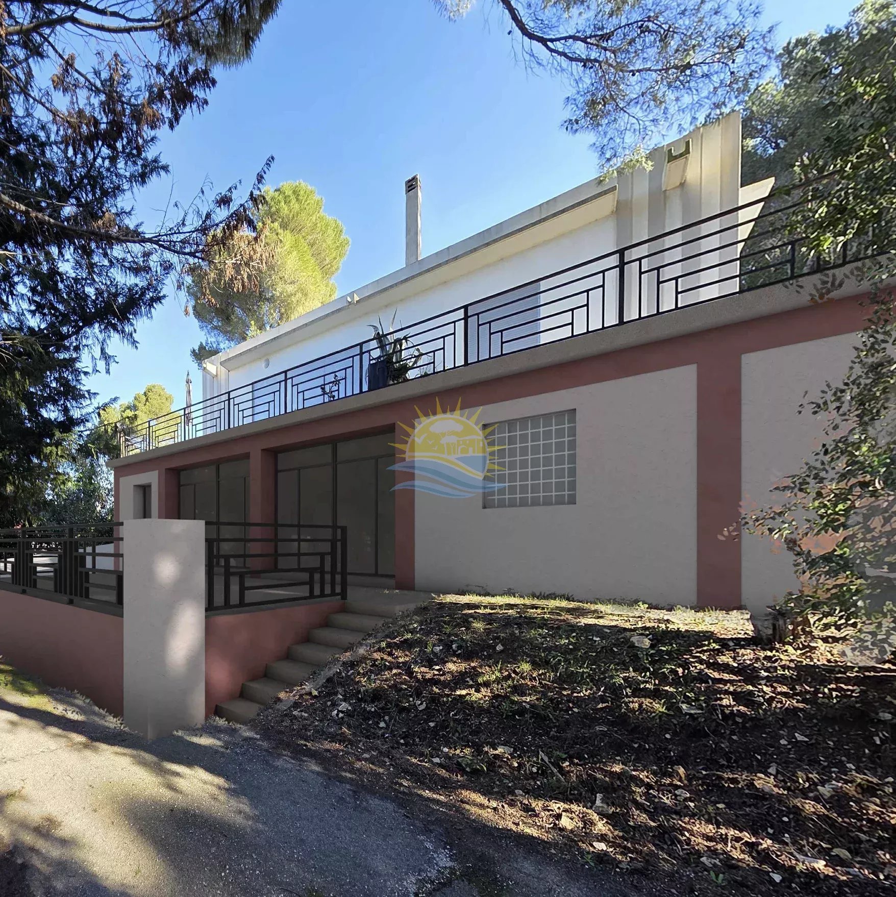 Agence immobilière de 