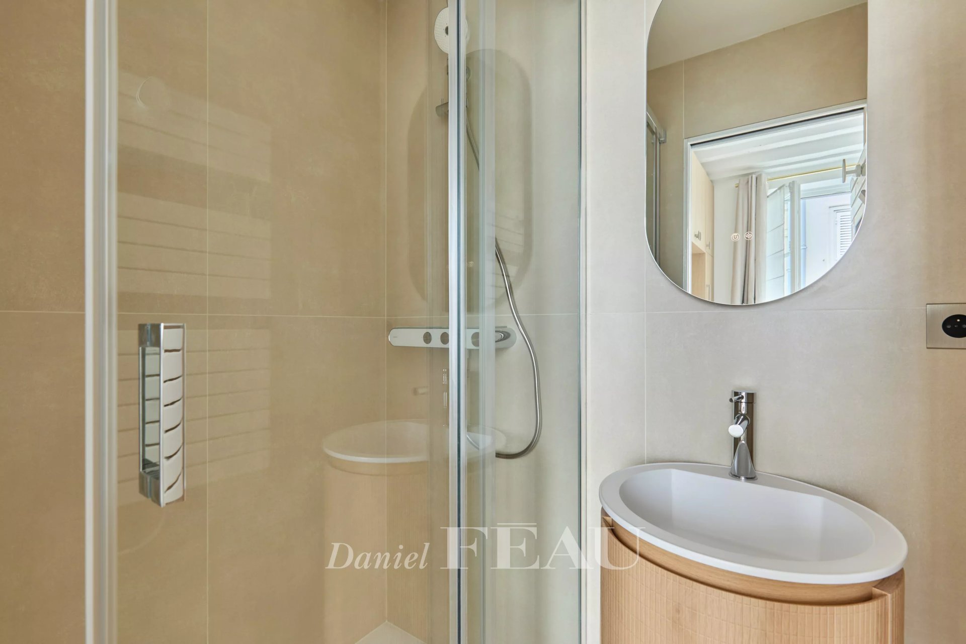 2 Bedroom Apartment/Flat's Image 11