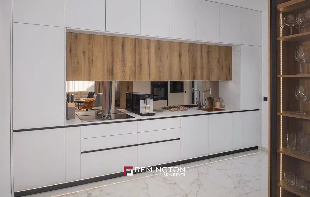4 Bedroom Villa/Townhouse's Image 6