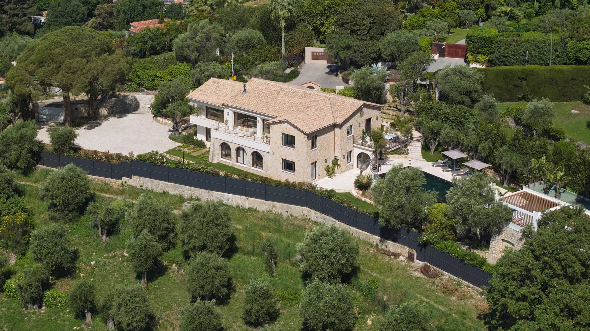 Seasonal rental Property Le Cannet