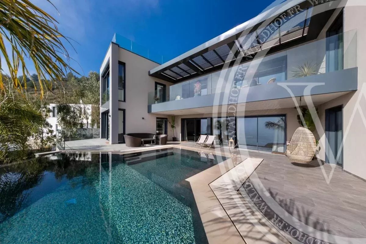 Villa contemporaine nouvellement construite à seulement 11 minutes de Monaco