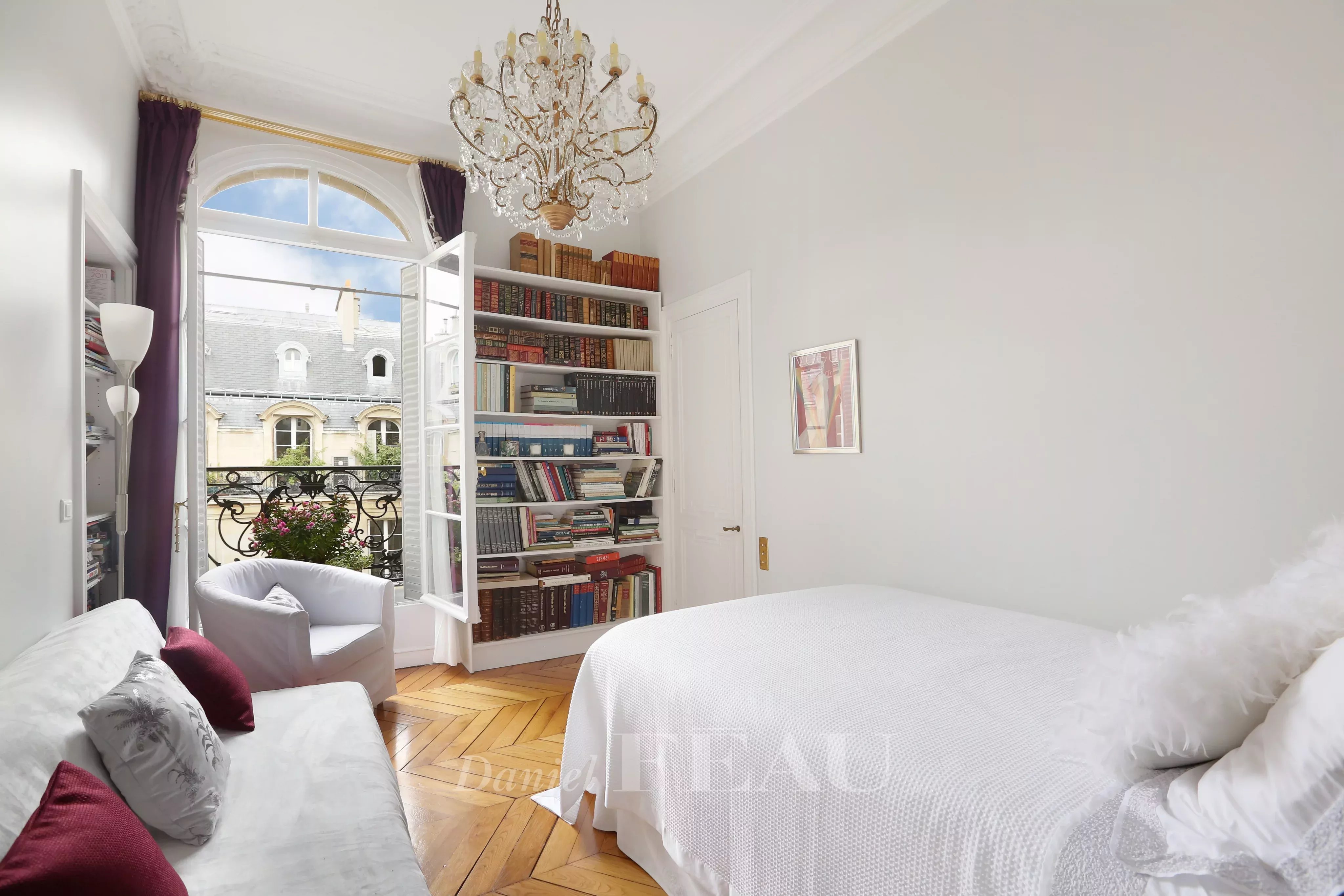 Sale Apartment Paris 16th