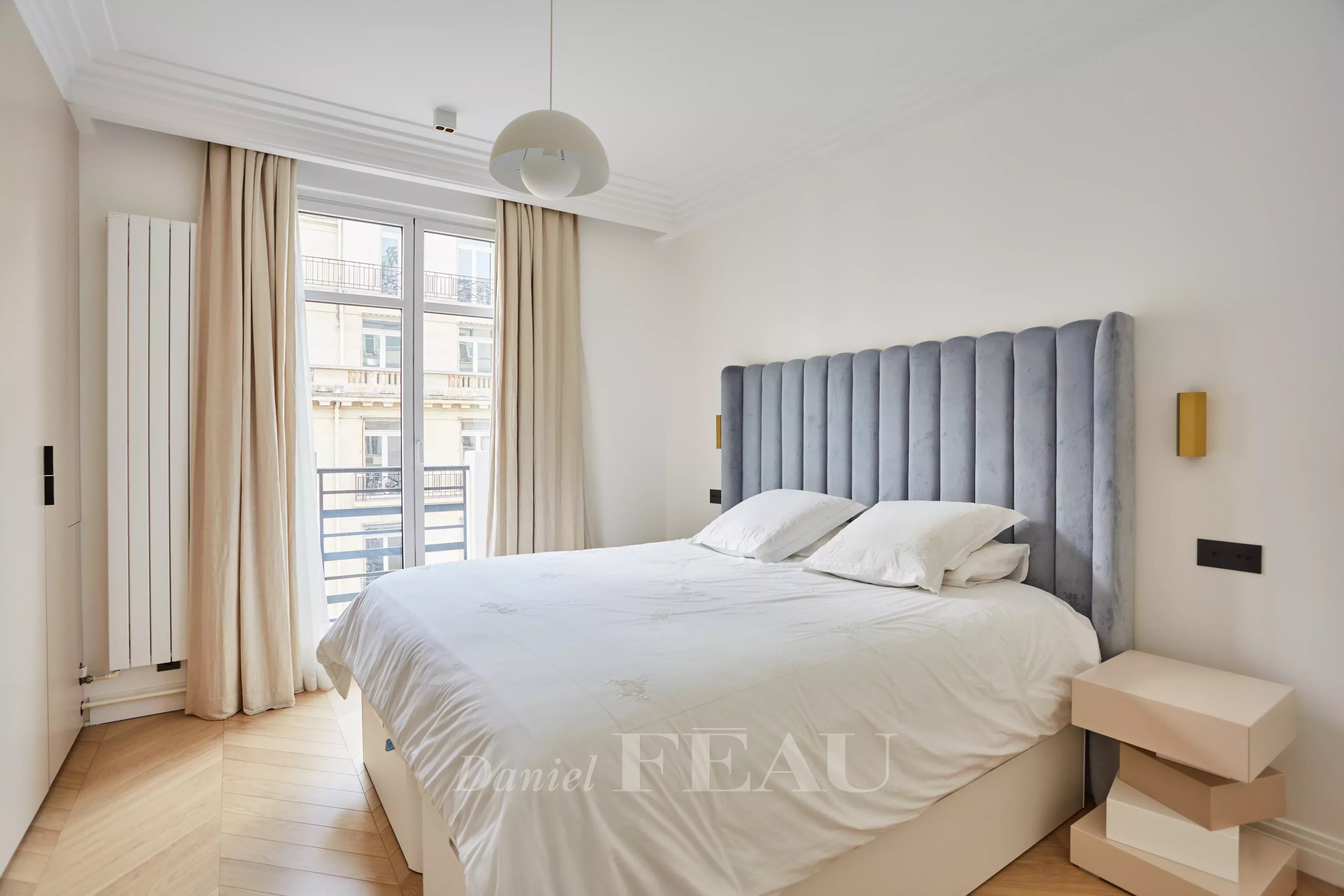 Sale Apartment Paris 16th