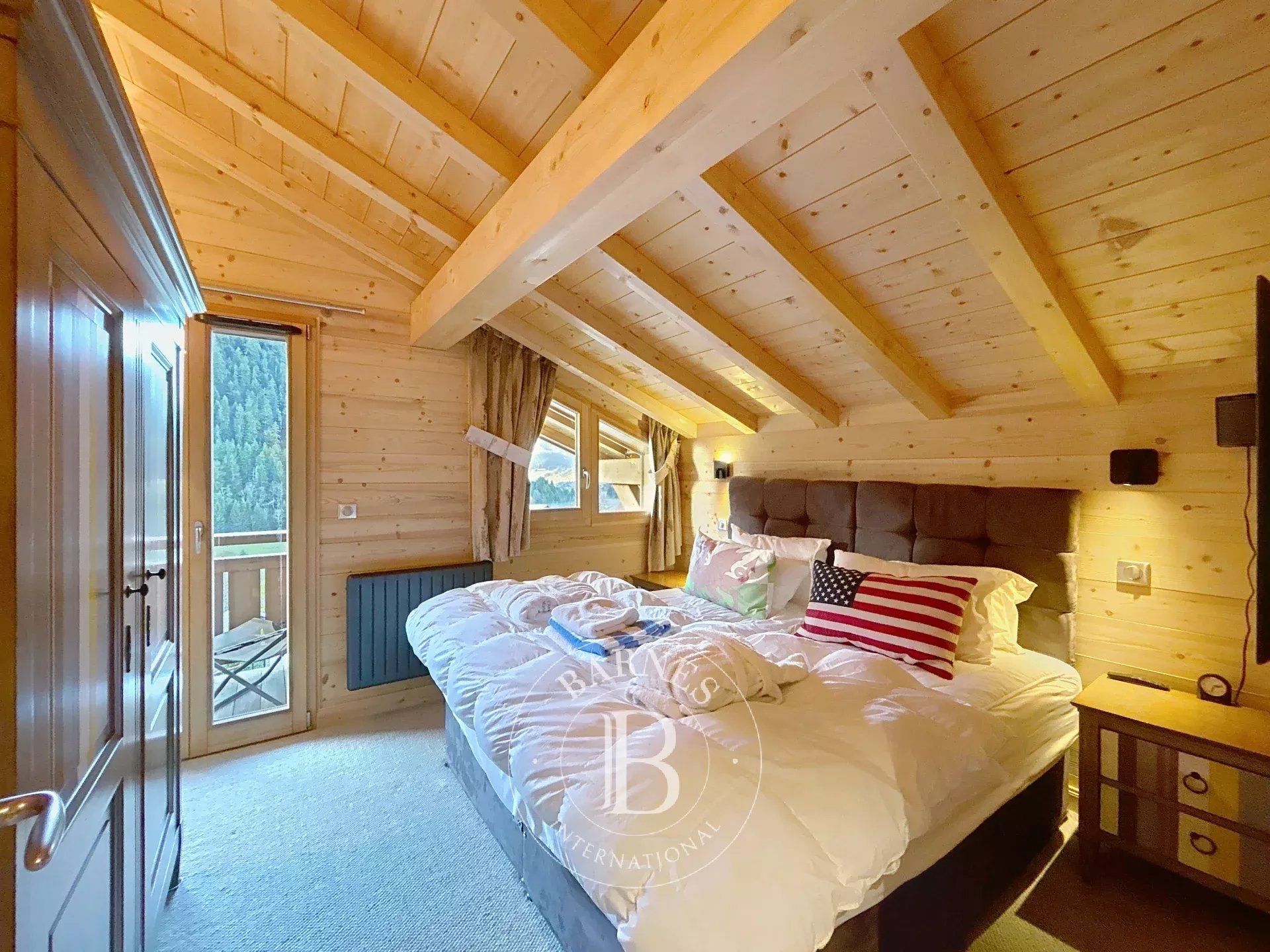 Photo of Châtel – 4-bedroom chalet with terrace and hot tub
