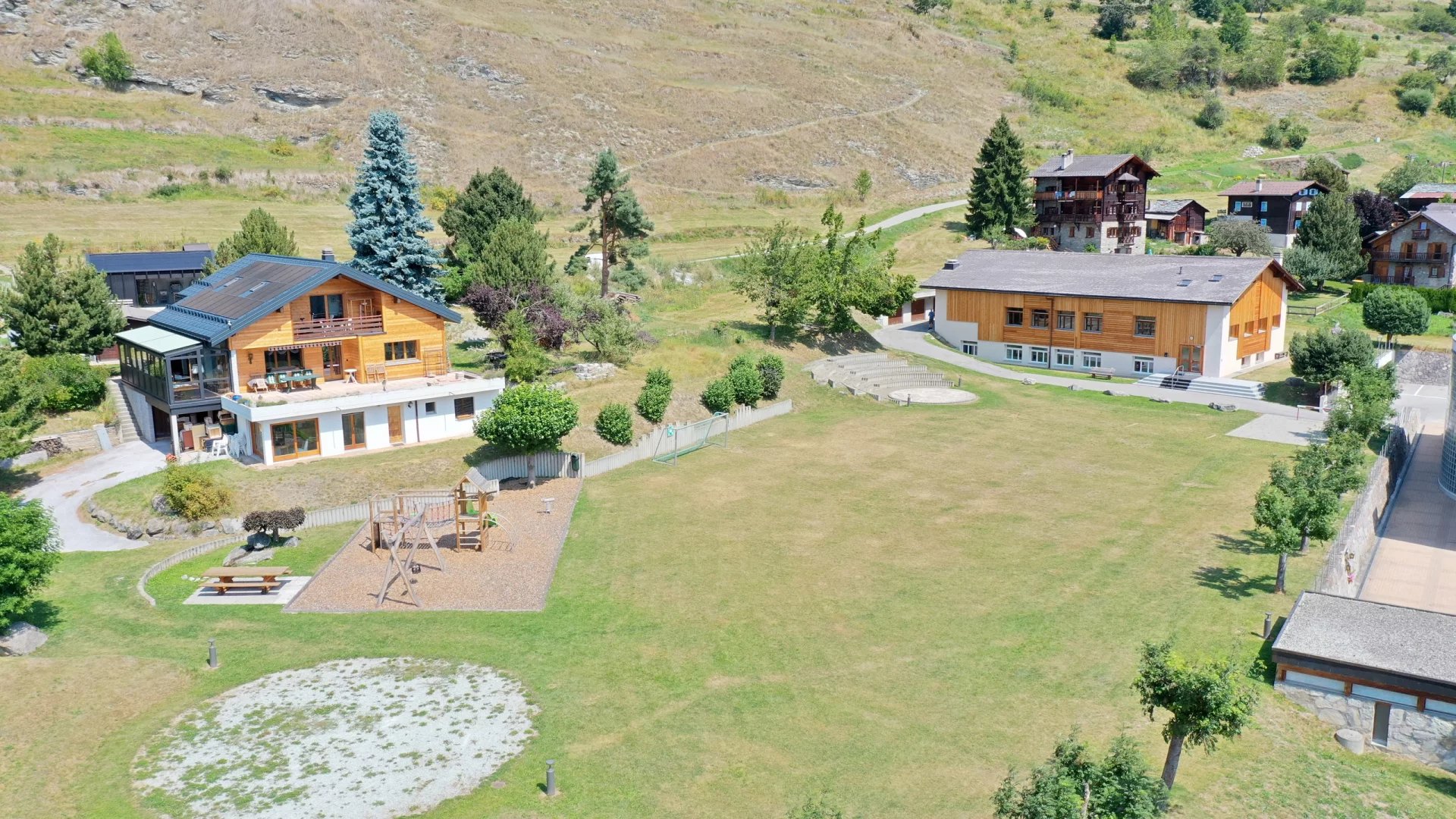 Magnifique immeuble rénové en 2020