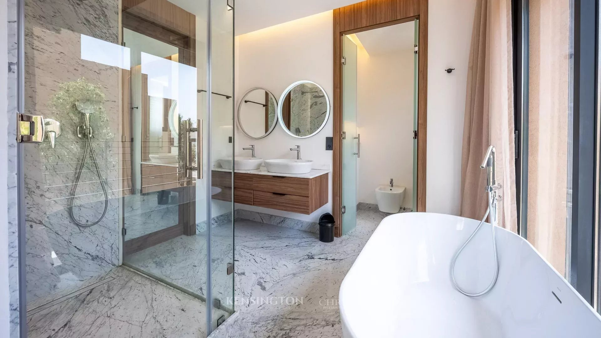 5 Bedroom Villa/Townhouse's Image 13