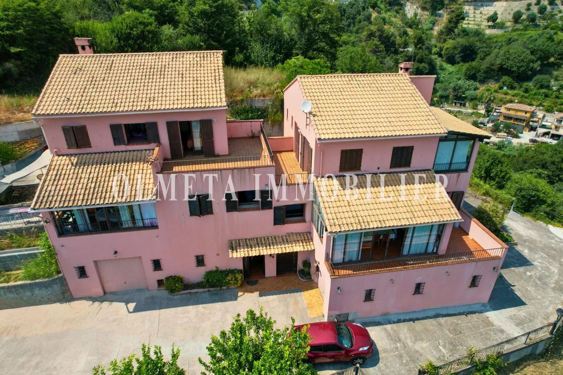 Agence immobilière de 