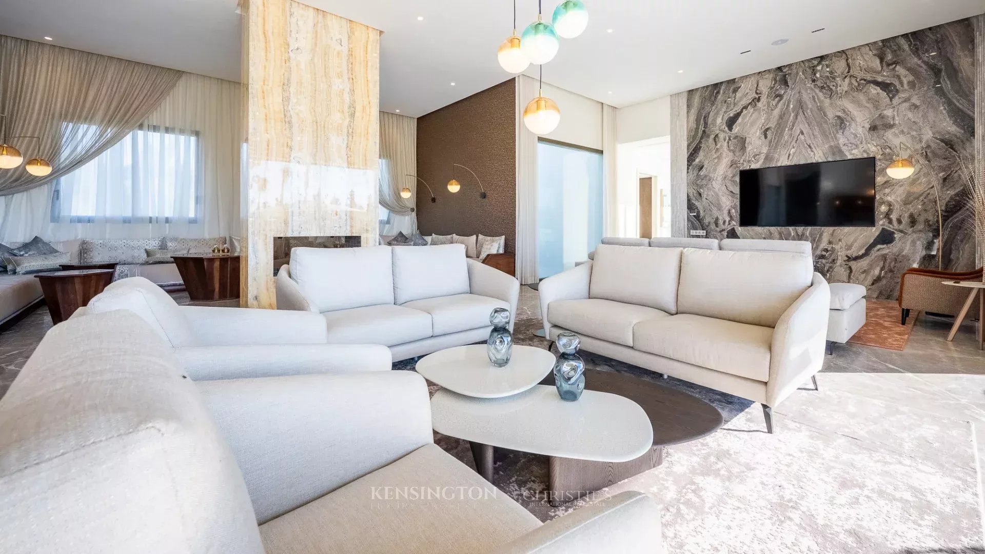 8 Bedroom Villa/Townhouse's Image 17
