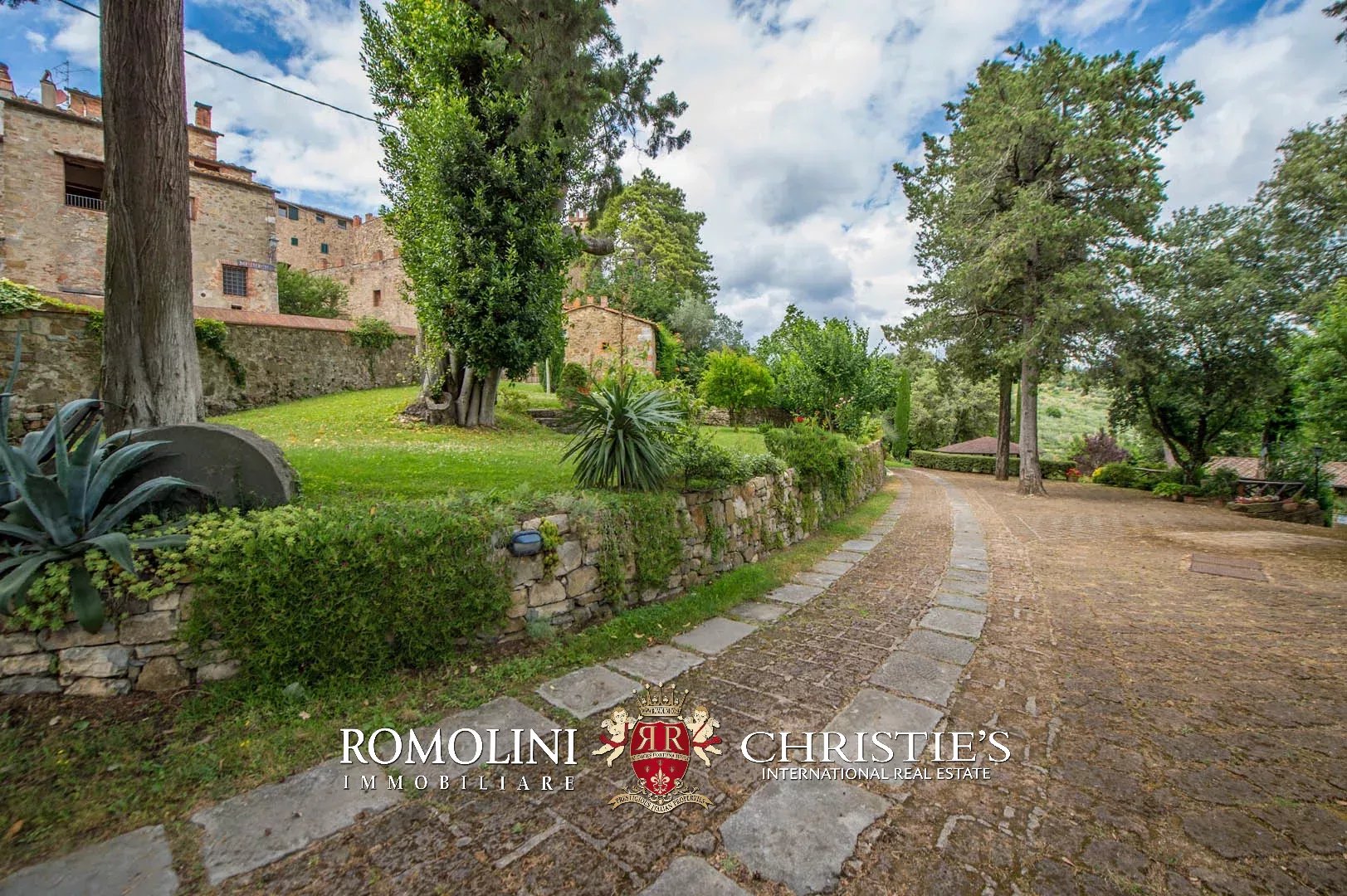 12 Bedroom Chateau's Image 16