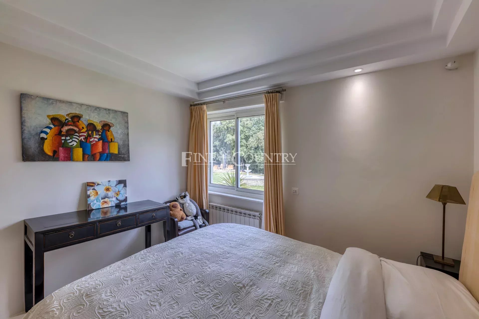 Photo of for sale property in Valbonne with tennis and hélipad