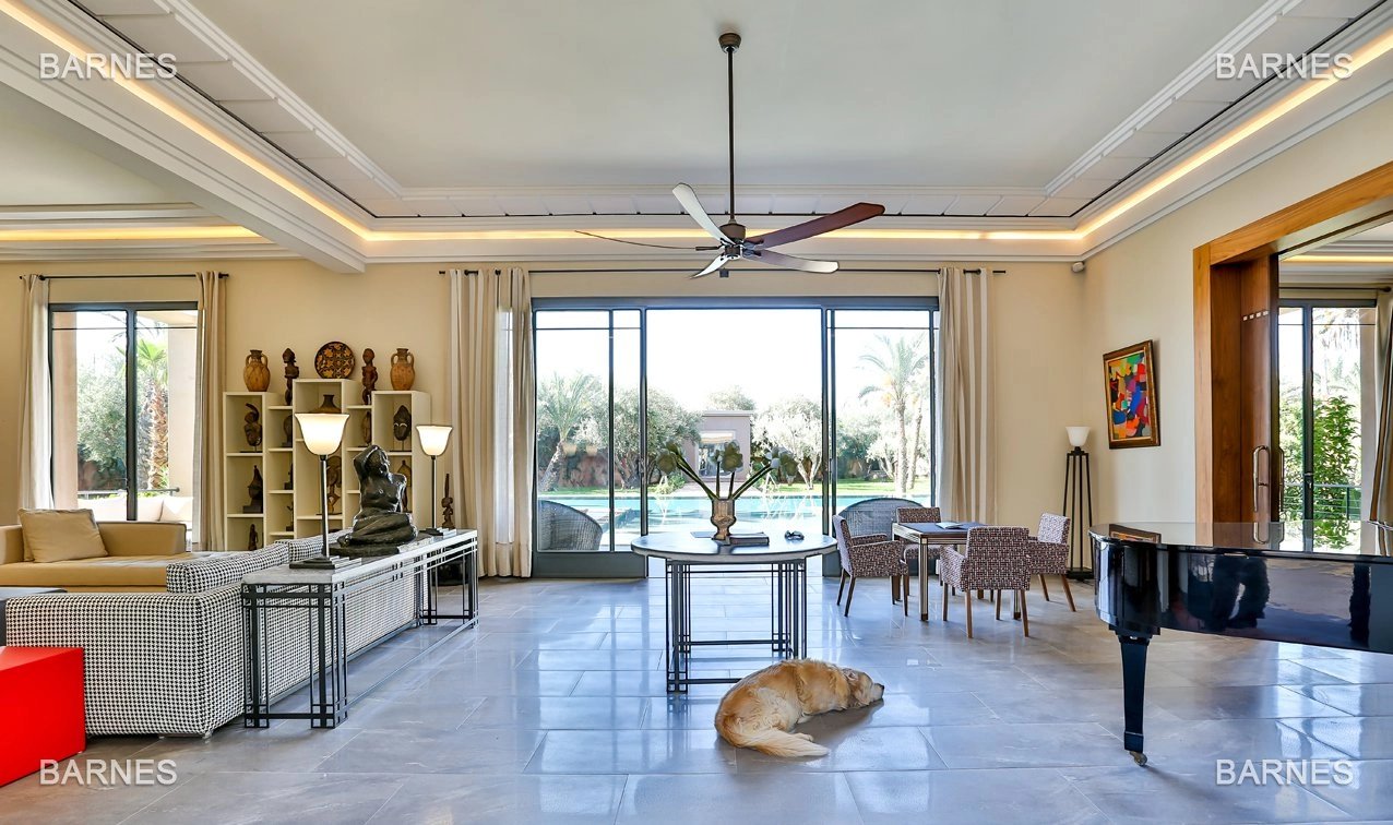 FOR SALE – CONTEMPORARY LUXURY VILLA ON GOLF, EXCEPTIONAL PROPERTY