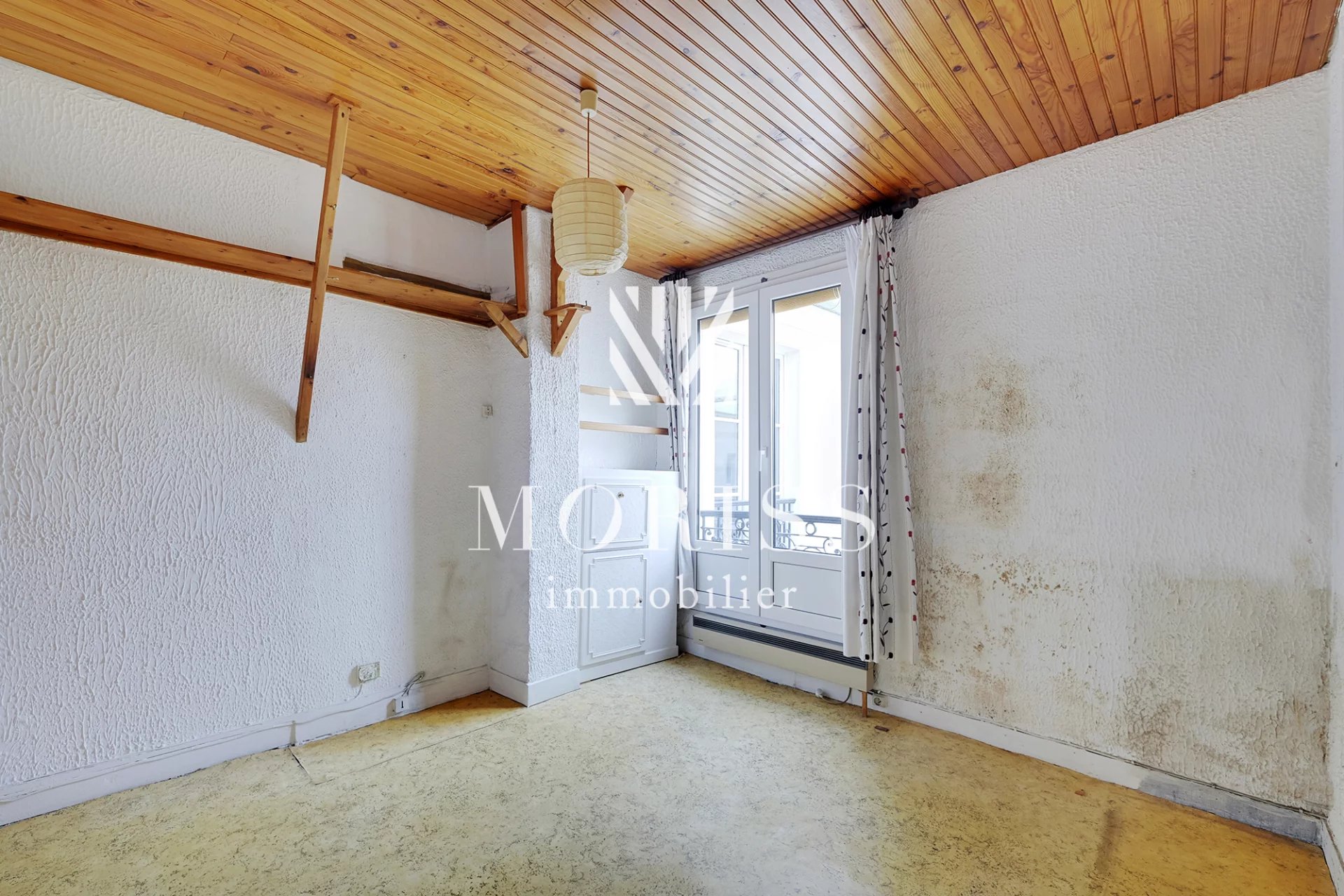 Paris 13 Appartement en dernier étage de 2 pièces de 35 m2 - Image 1