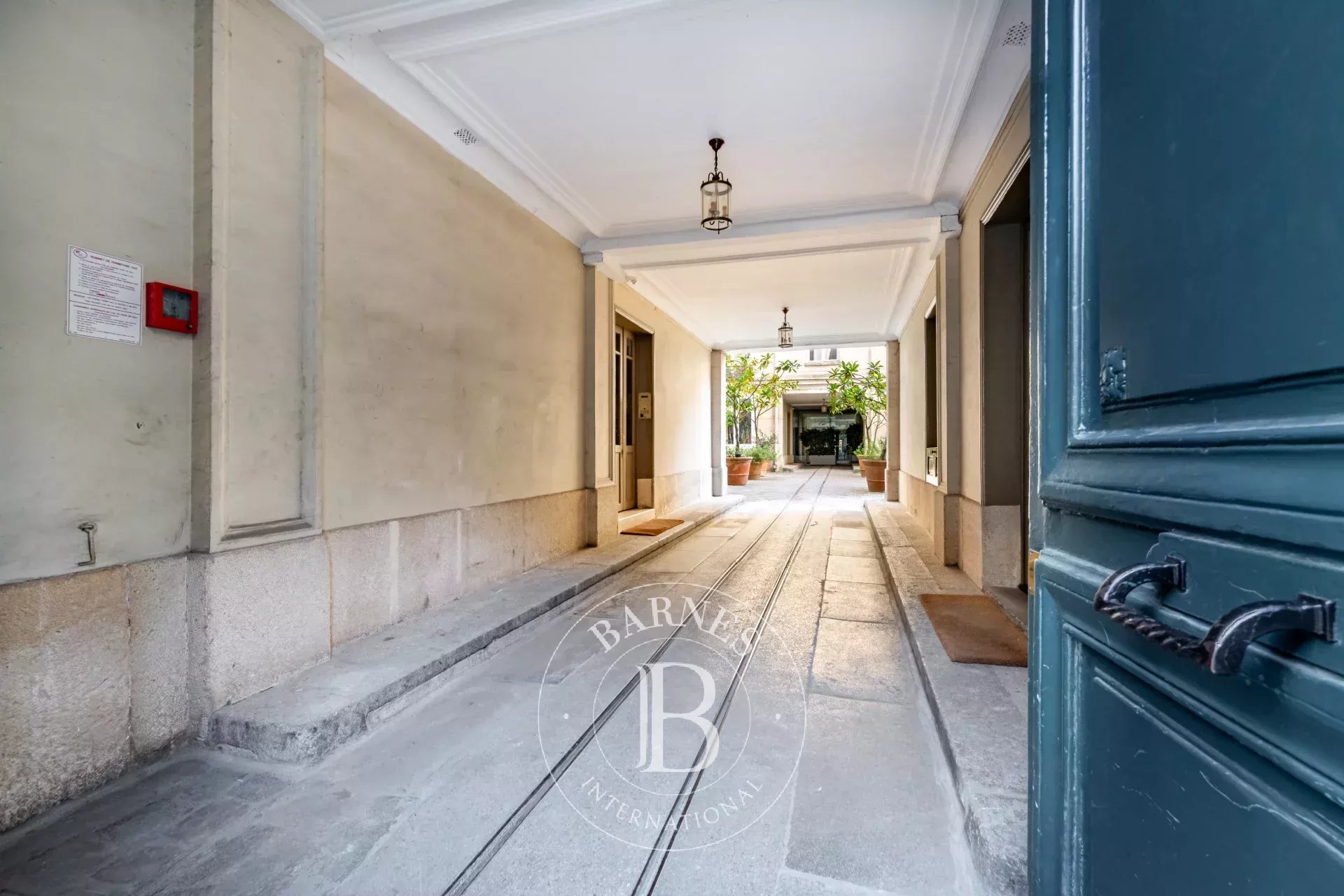 Daire Paris 4ème - picture 19