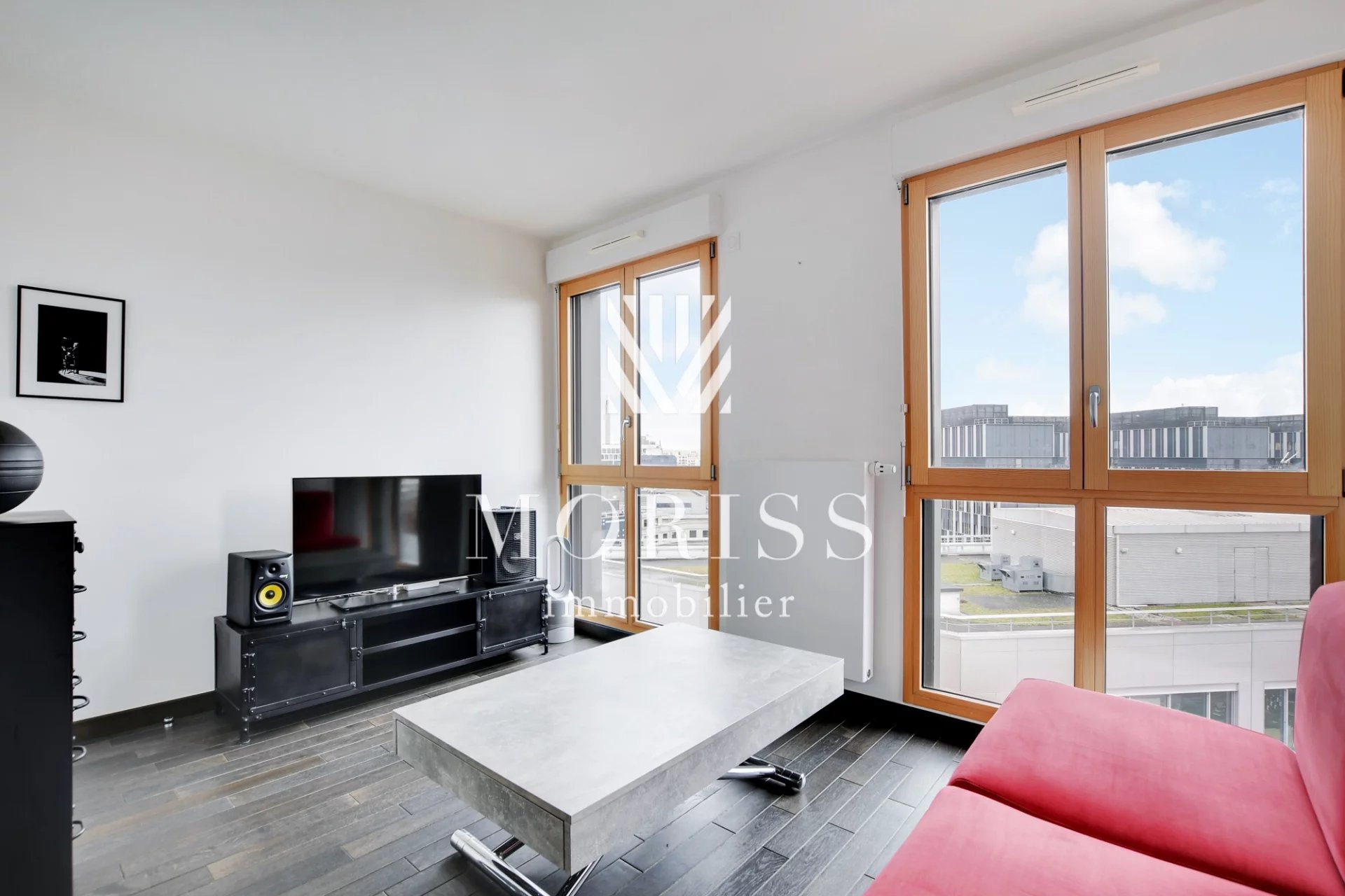 Clichy Métro ligne 14 - Studio d’Exception 22 m² – Vue Parc, Pre - Image 1