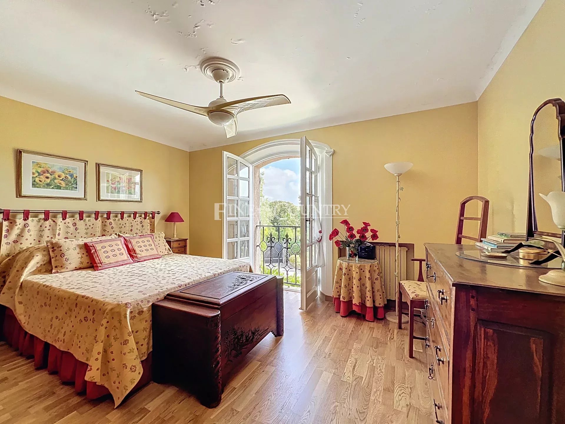 Photo of Provençal villa for sale in Auribeau-sur-Siagne