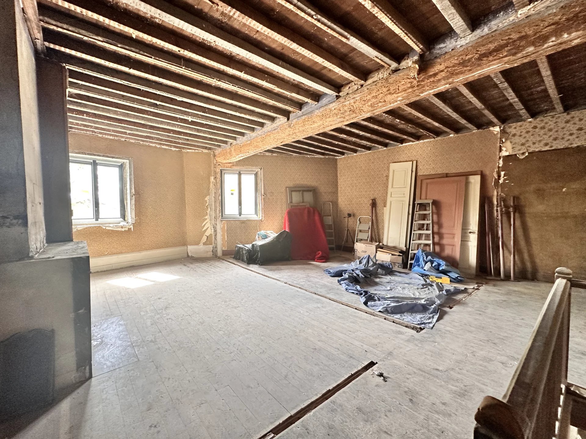 Maison à rénover sur Les Chères d'environ 135 m²