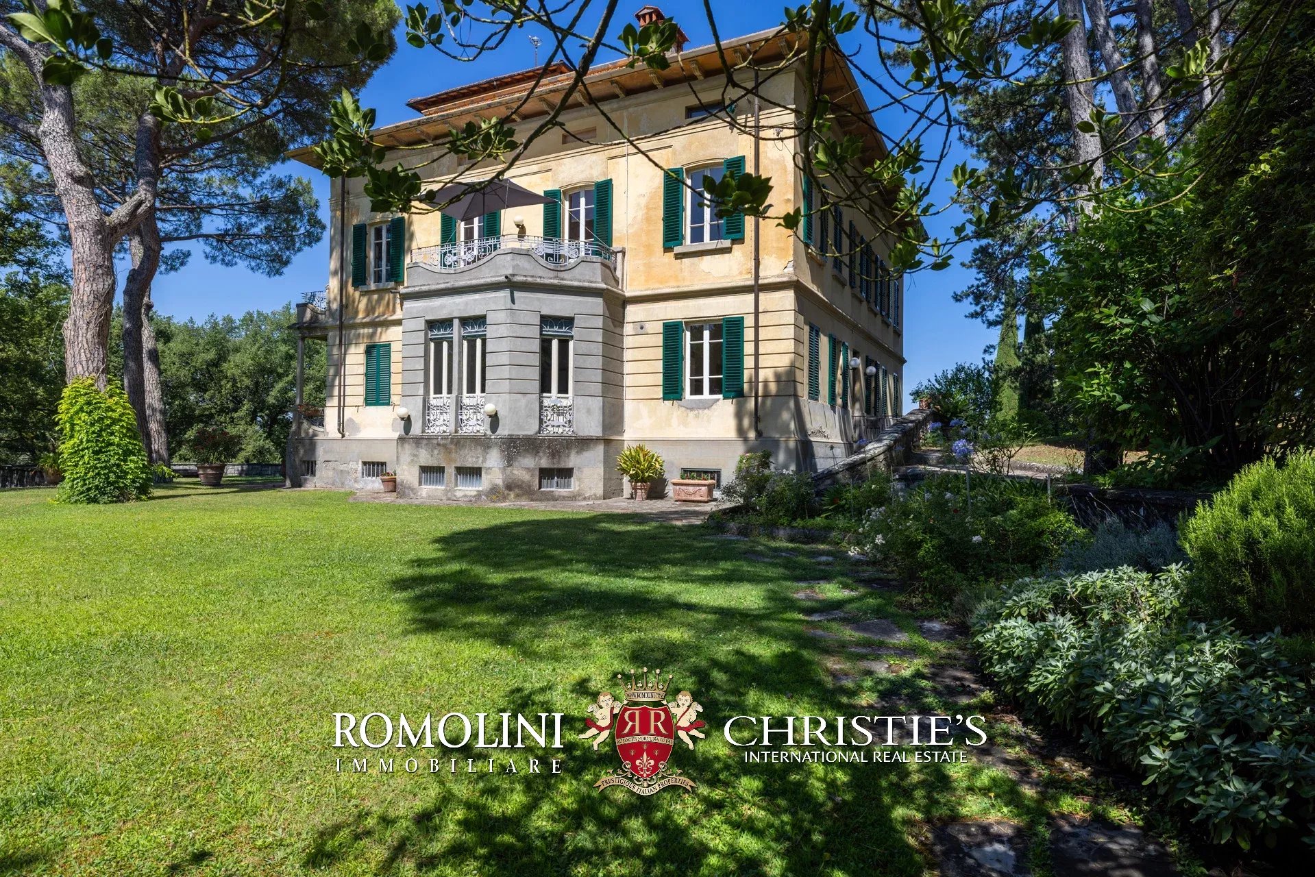 11 Bedroom Villa/Townhouse's Image 16