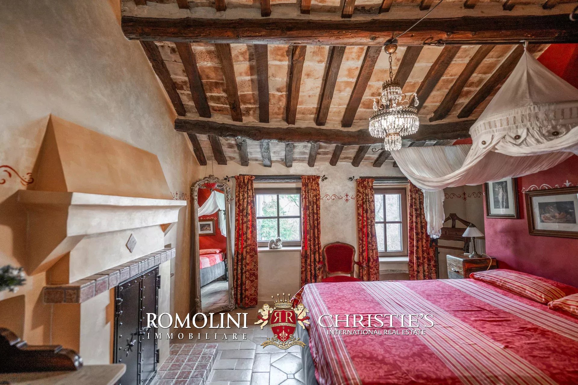13 Bedroom Vineyard's Image 57