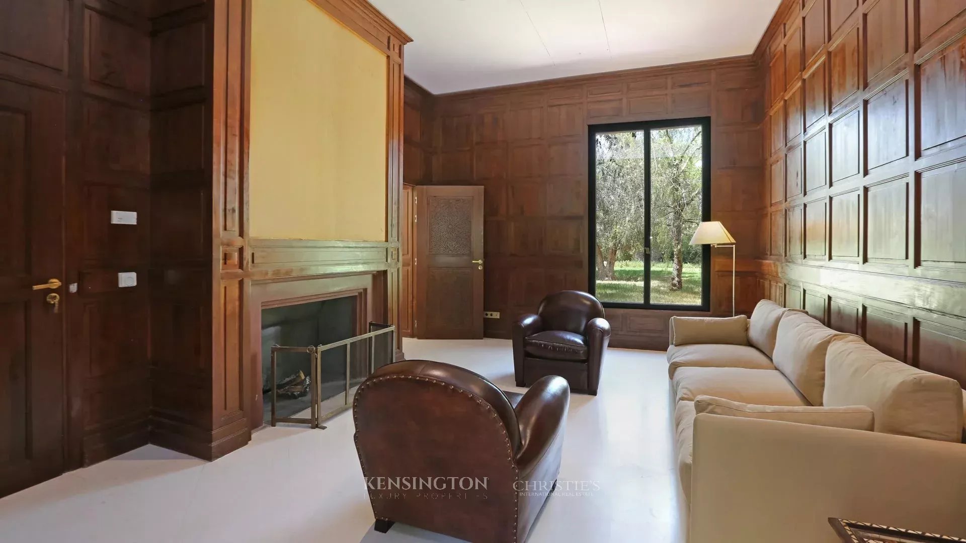9 Bedroom Villa/Townhouse's Image 10