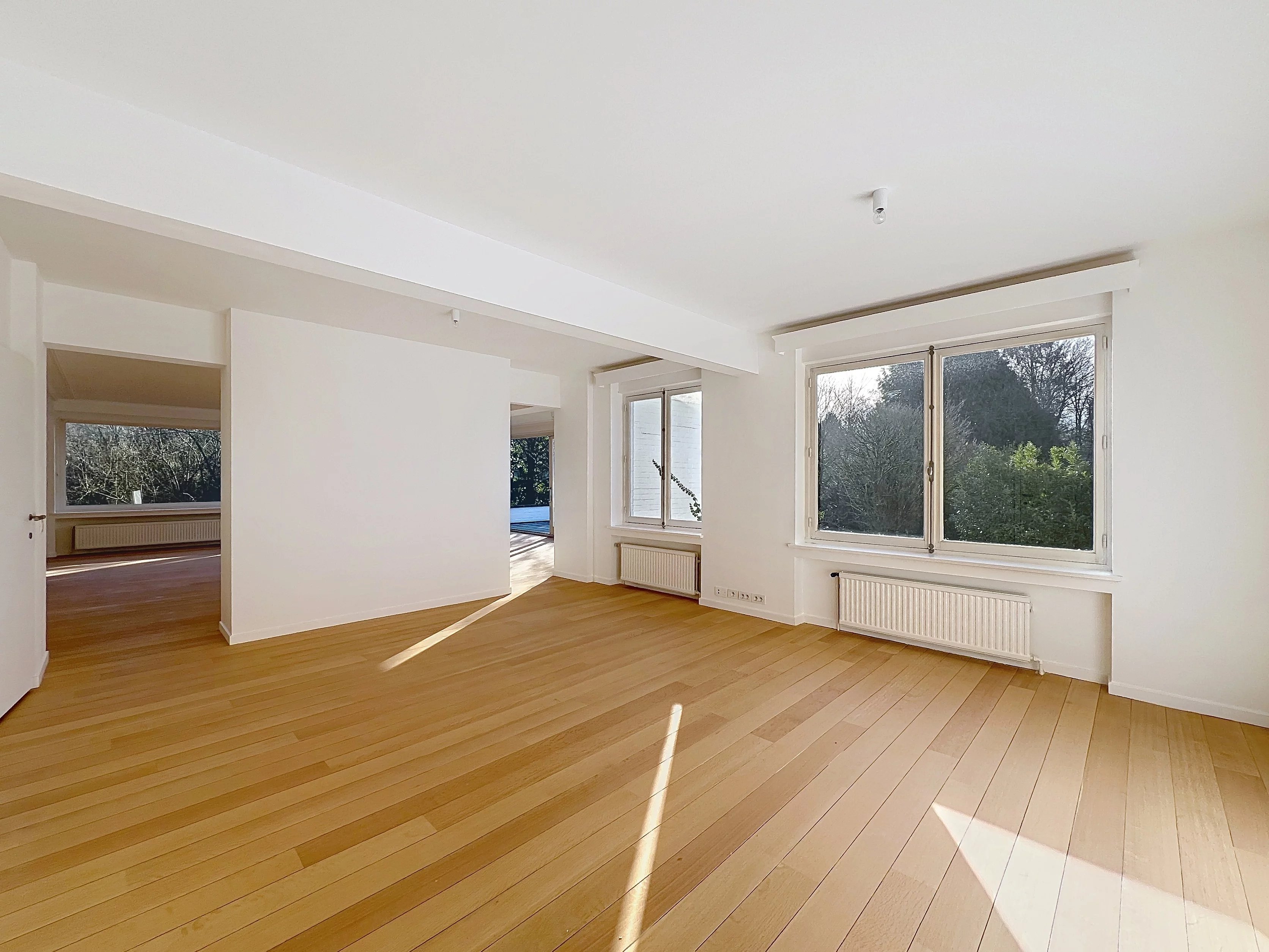 Uccle - Bright 3-bedroom apartment with terrace in a quiet, green setting