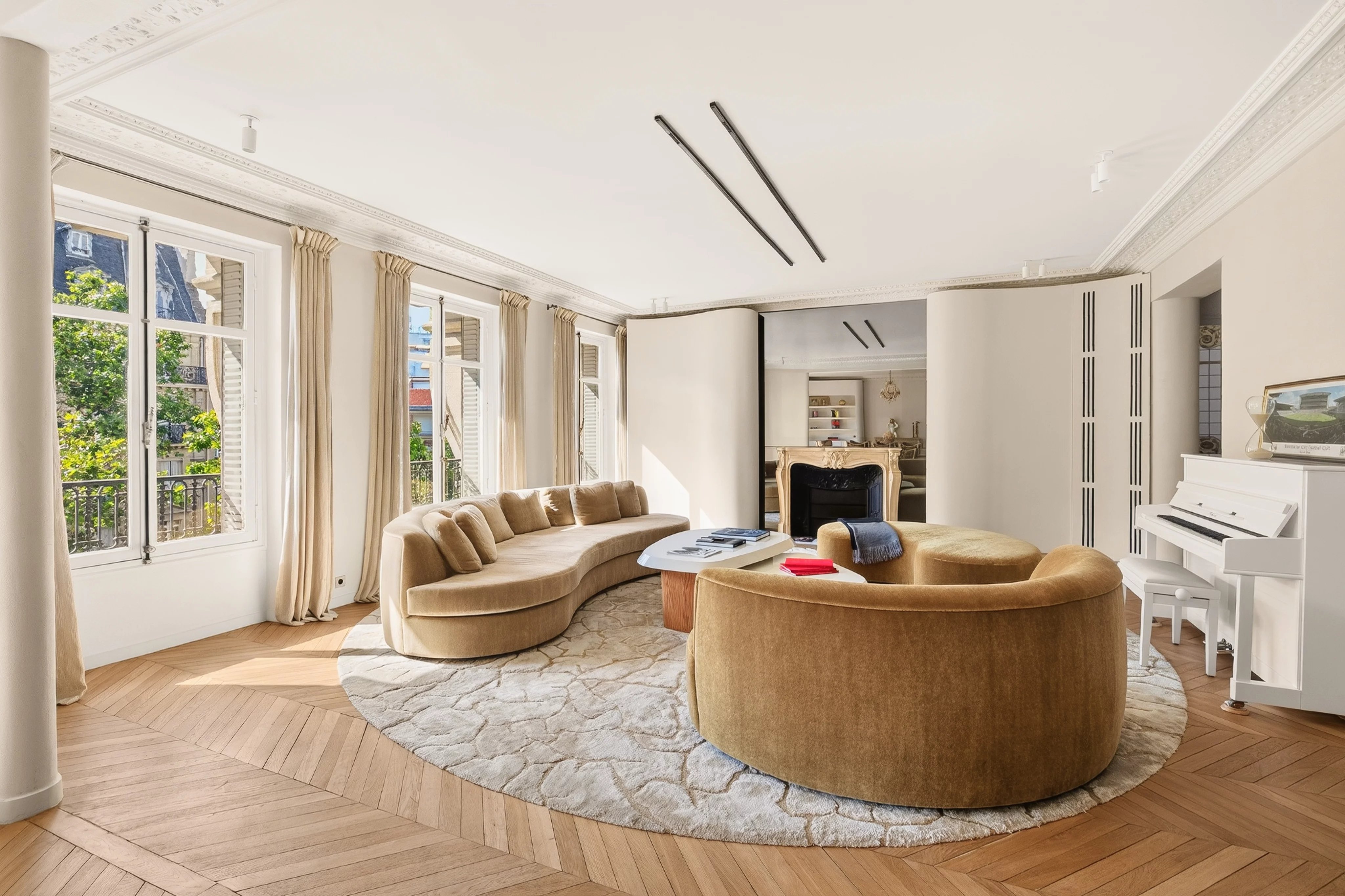 Stunning reception apartment - View of the Eiffel Tower