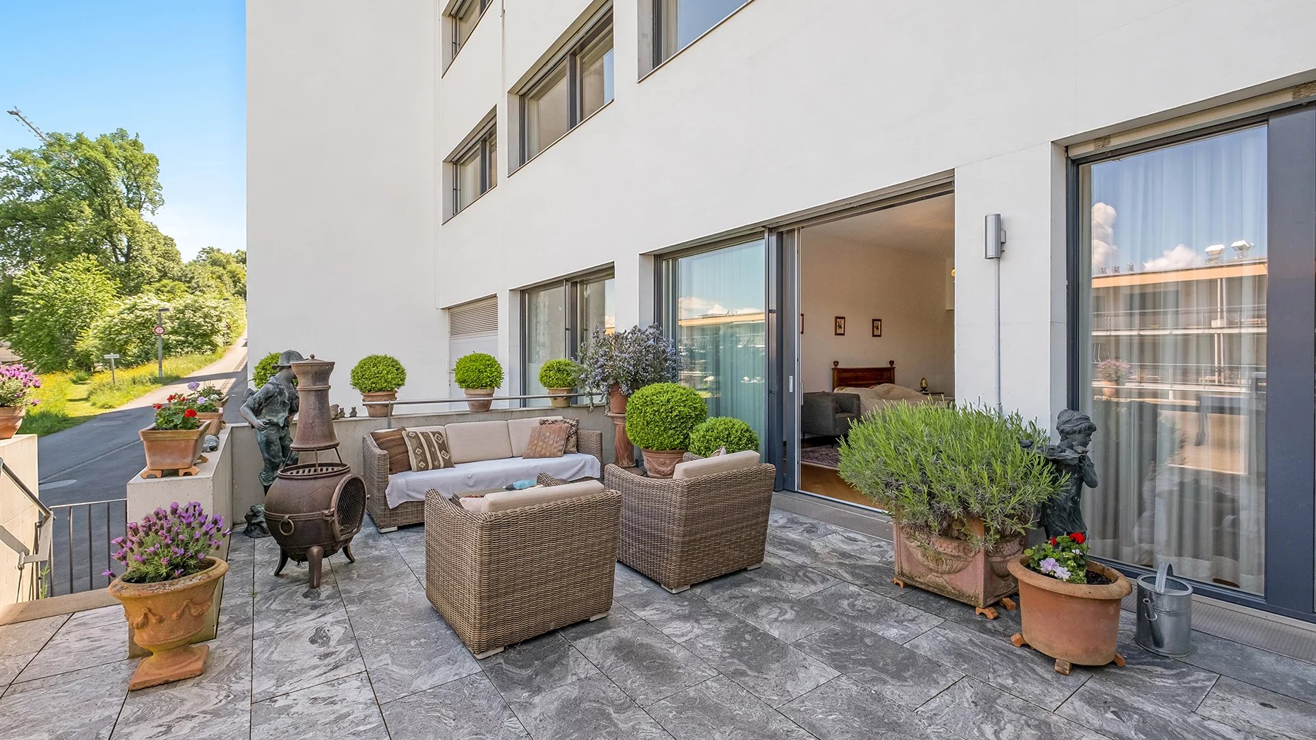 Elegant duplex apartment with exceptional spaciousness