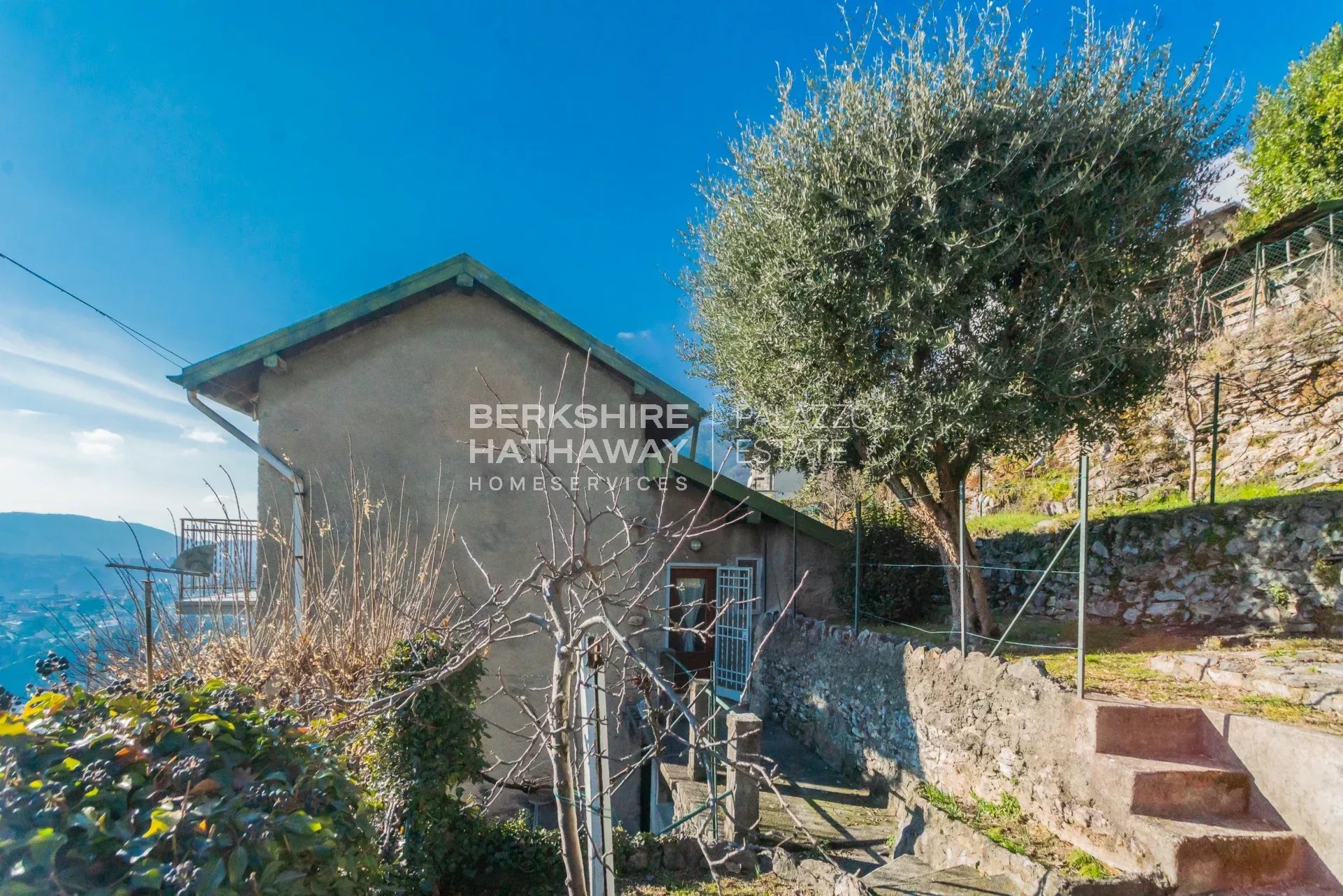 Casa a Cernobbio con vista lago e giardino