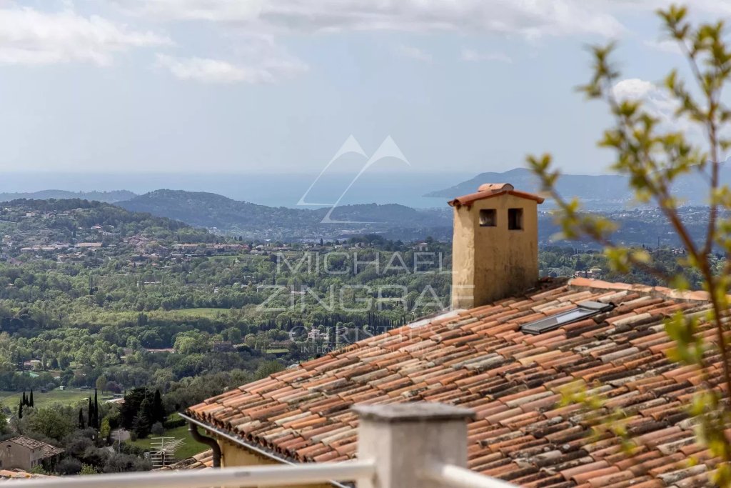 Apartment for sale in Chateauneuf de Grasse — Village house Chateauneuf-Grasse