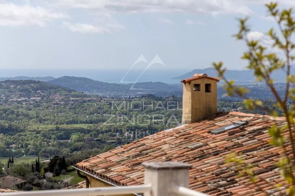 Village house Chateauneuf-Grasse — photo 1