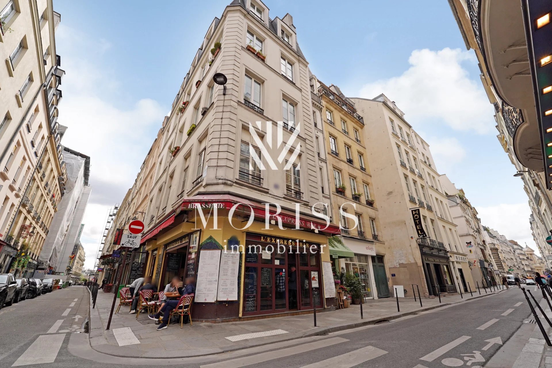 APPARTEMENT 2 PIÈCES - RUE SAINT- HONORÉ 75001 PARIS - Image Array