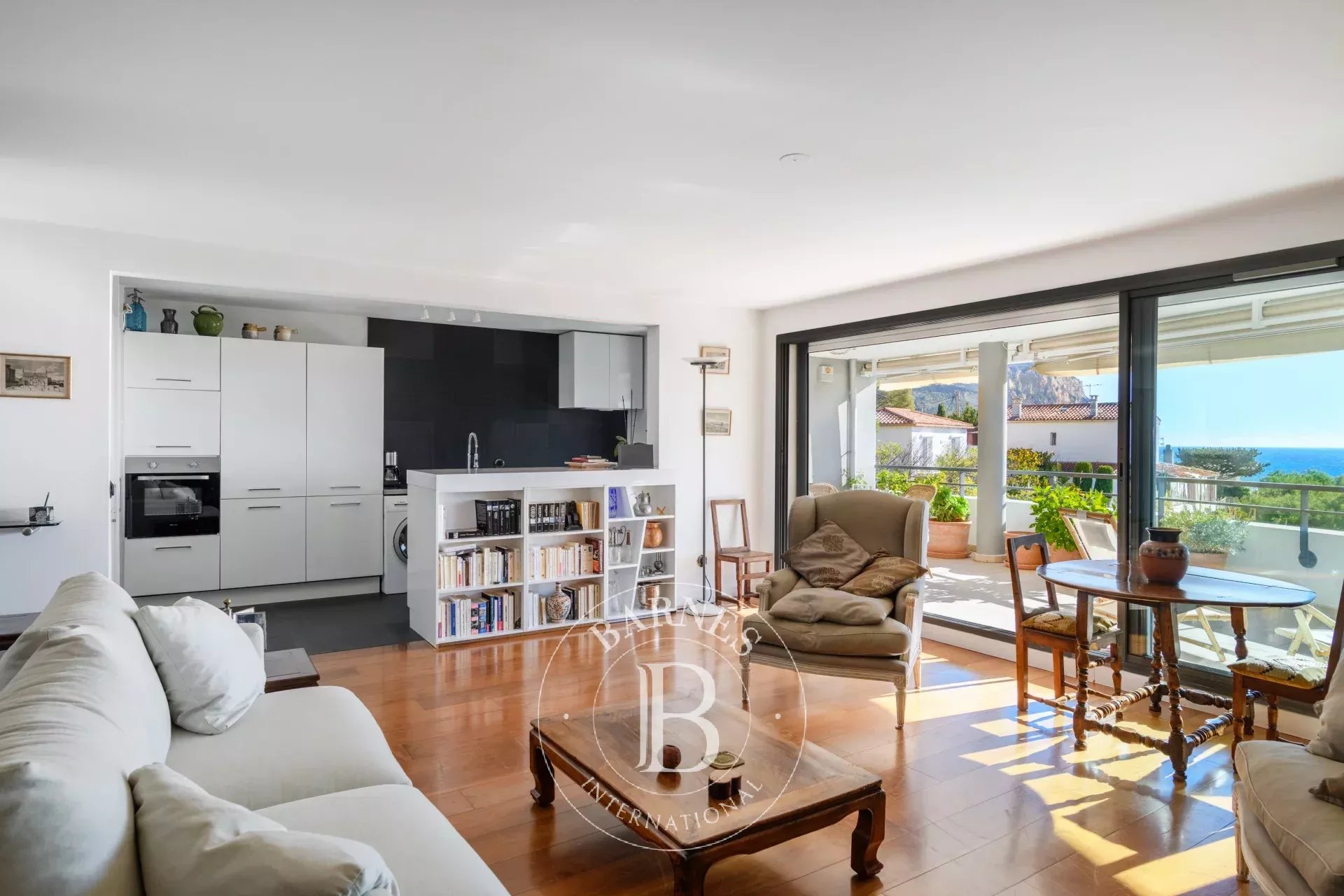 Daire Cassis - picture 9