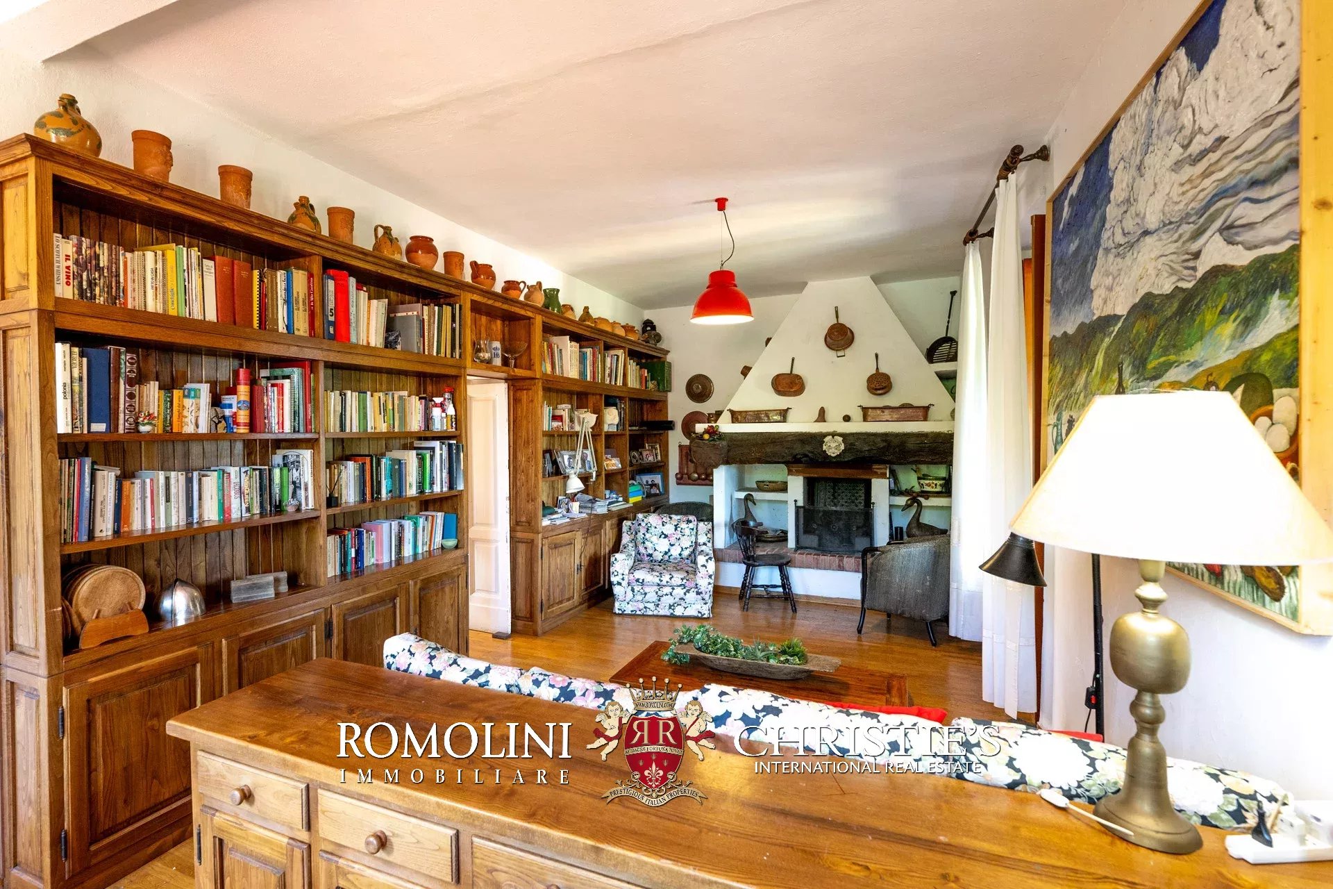 9 Bedroom Villa/Townhouse's Image 51