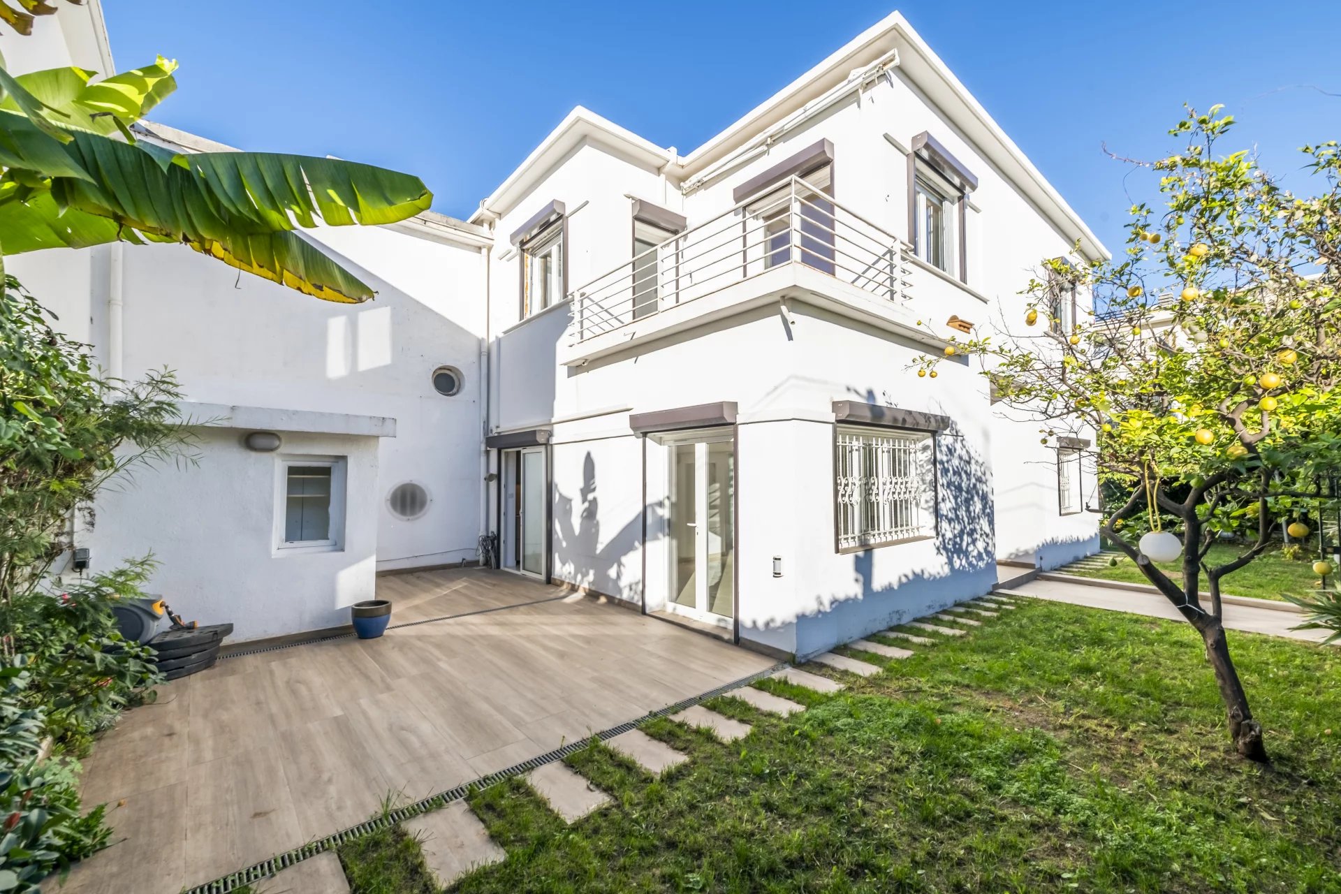 Qlistings - 3 Bedrooms - House - Alpes-Maritimes - For Sale - 10381 Property Image