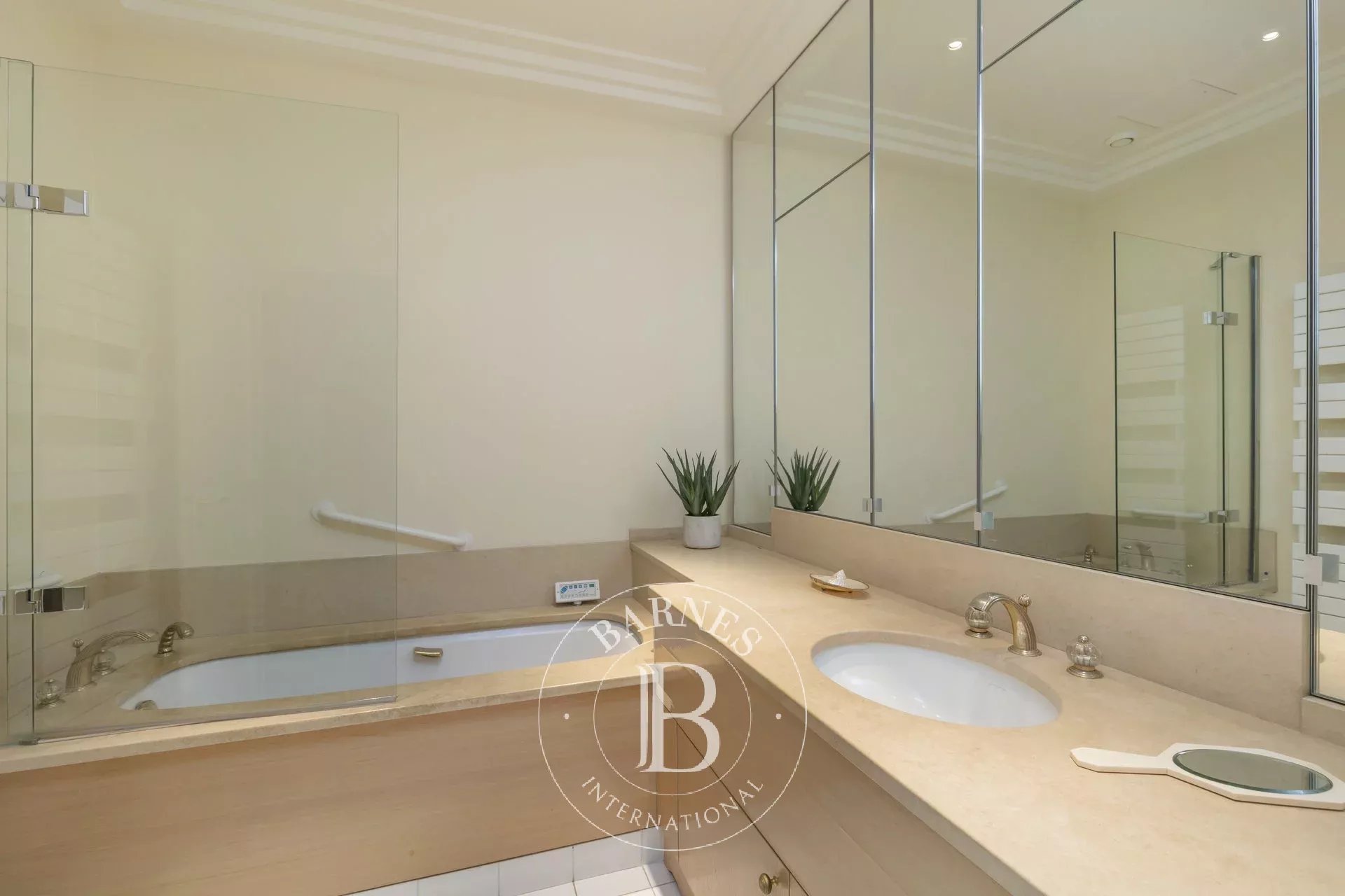 Daire Neuilly-sur-Seine - picture 10