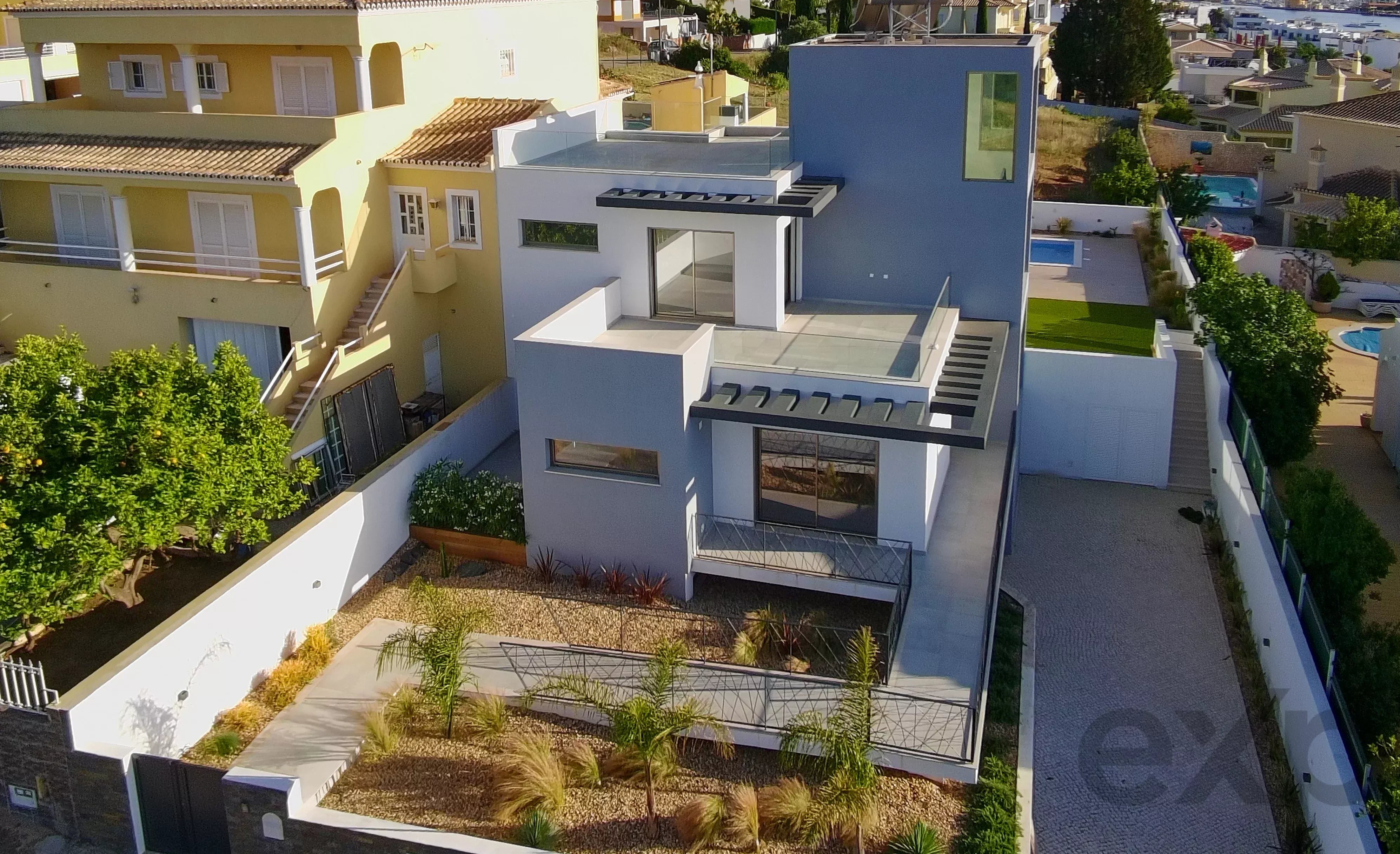 Luxury Contemporary Home with Sea View in Ferragudo 87049638 image 92