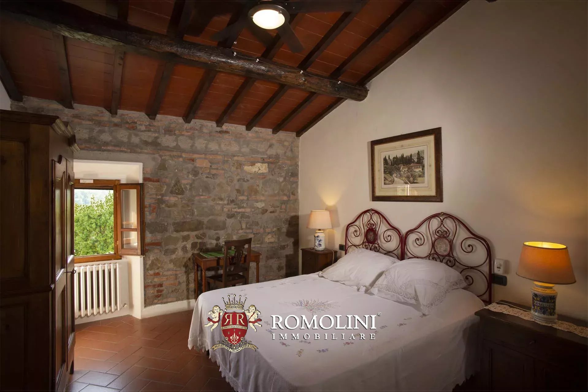 4 Bedroom Vineyard's Image 30