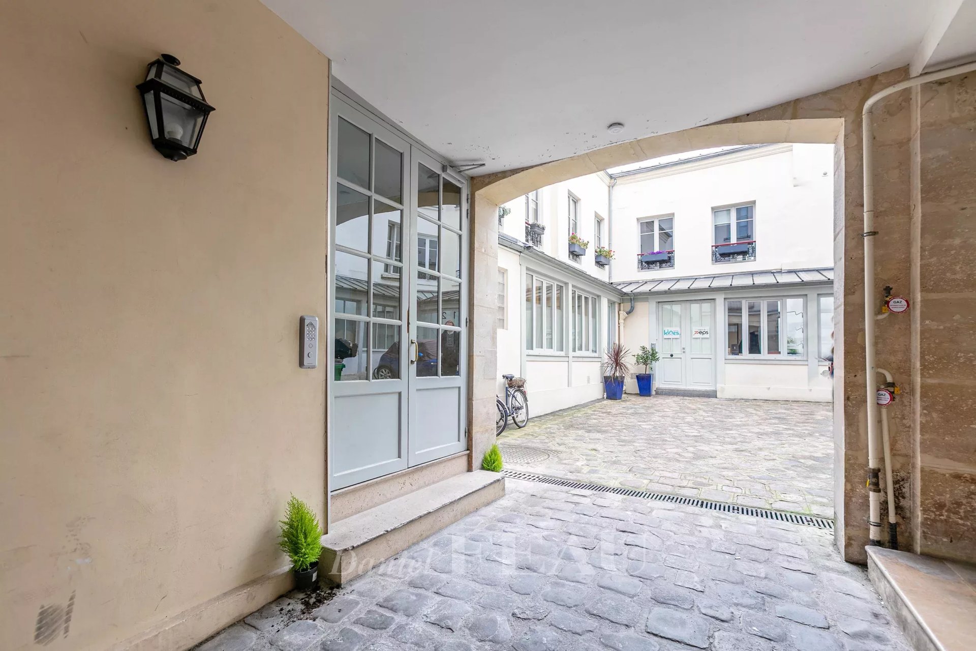 1 Bedroom Apartment/Flat's Image 13