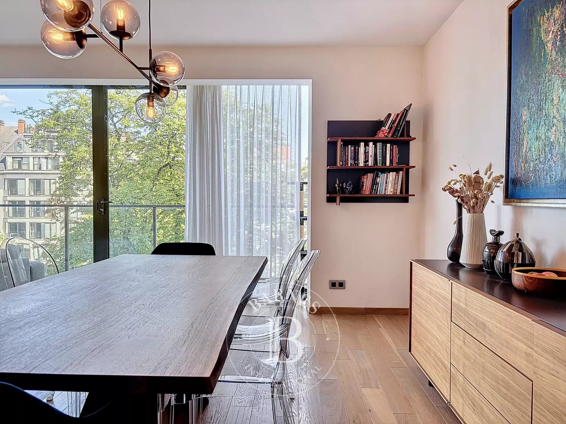 Avenue Louise - Appartement meublé 2ch + terrasse
