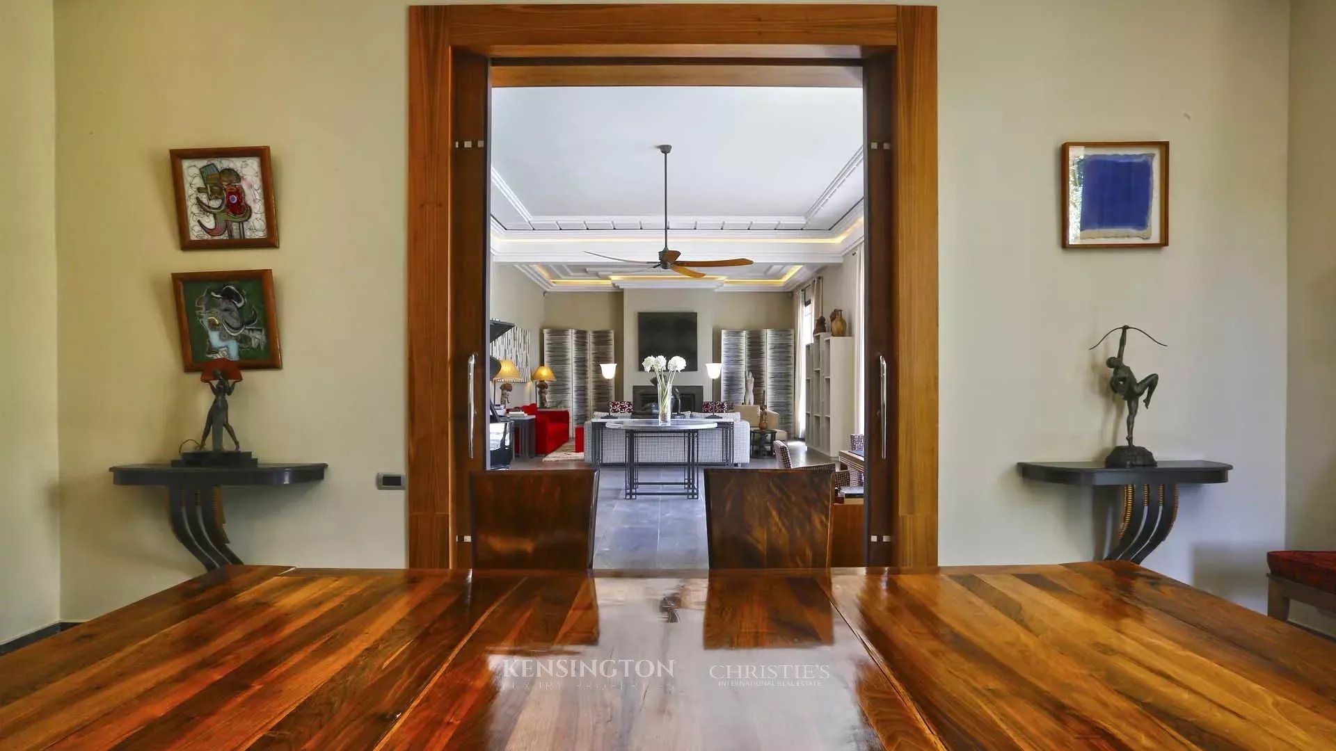 8 Bedroom Villa/Townhouse's Image 15