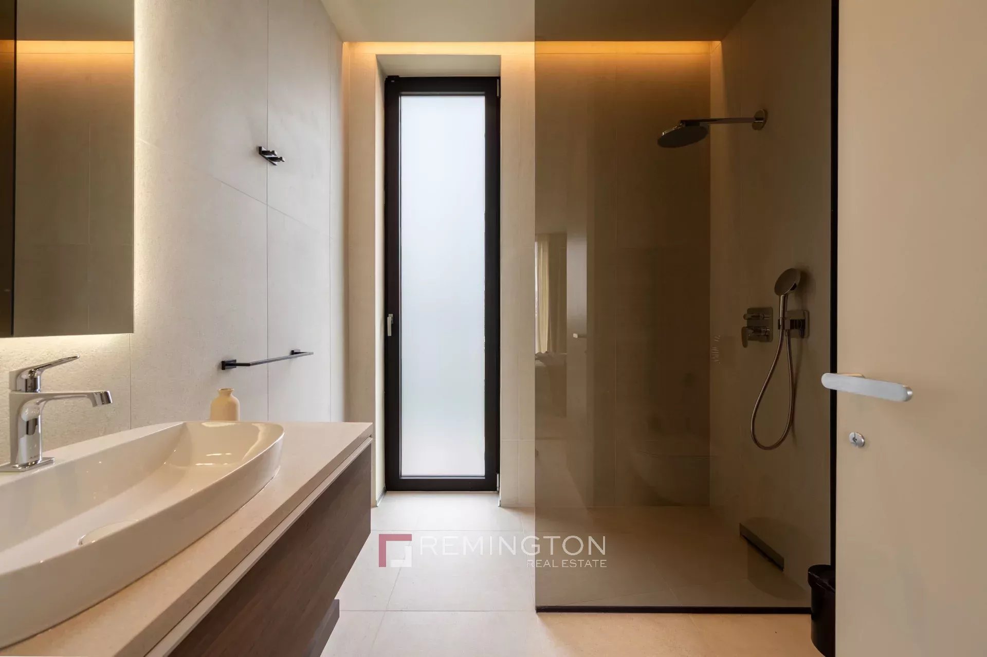4 Bedroom Villa/Townhouse's Image 10