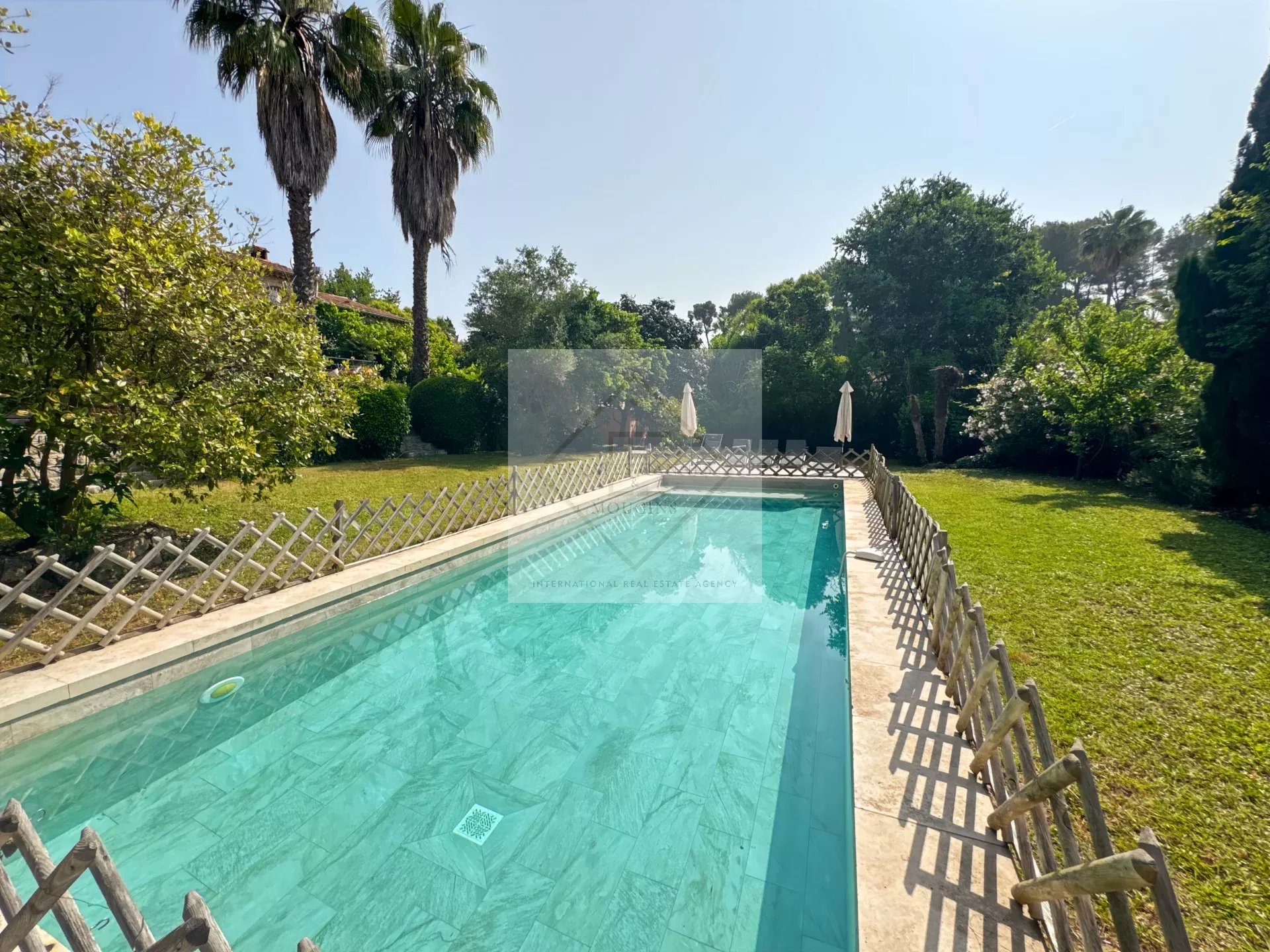 À louer – Élégante demeure au cœur de Mougins — фото 29