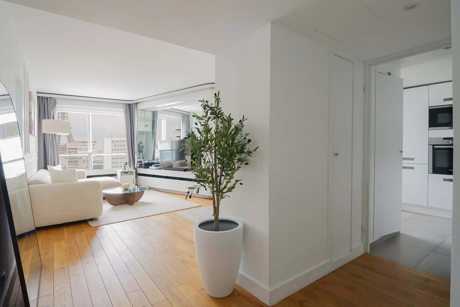 Paris 15e - QUAI DE GRENELLE