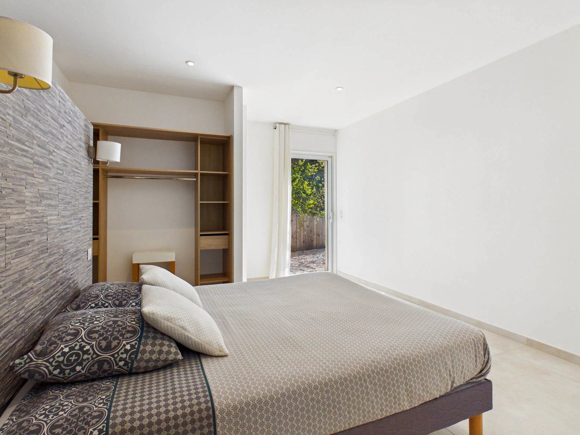 Modern villa with swimming pool - Seillans